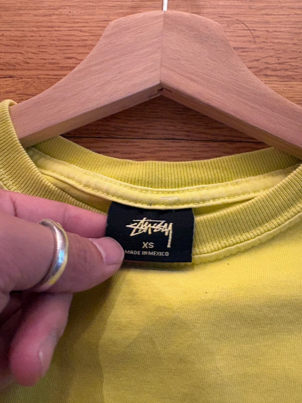 (XS) Stussy yellow painter tee