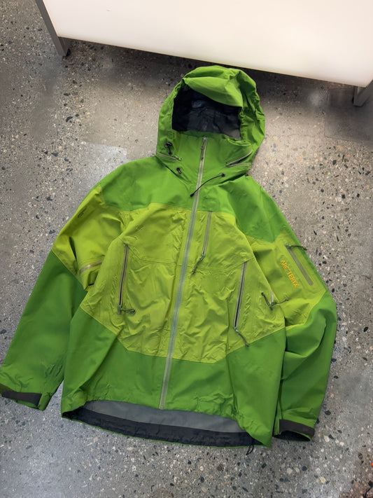 (M) Arc’teryx Stinger AR Goretex Rare Jalapeño Colorway (Packable Hood)