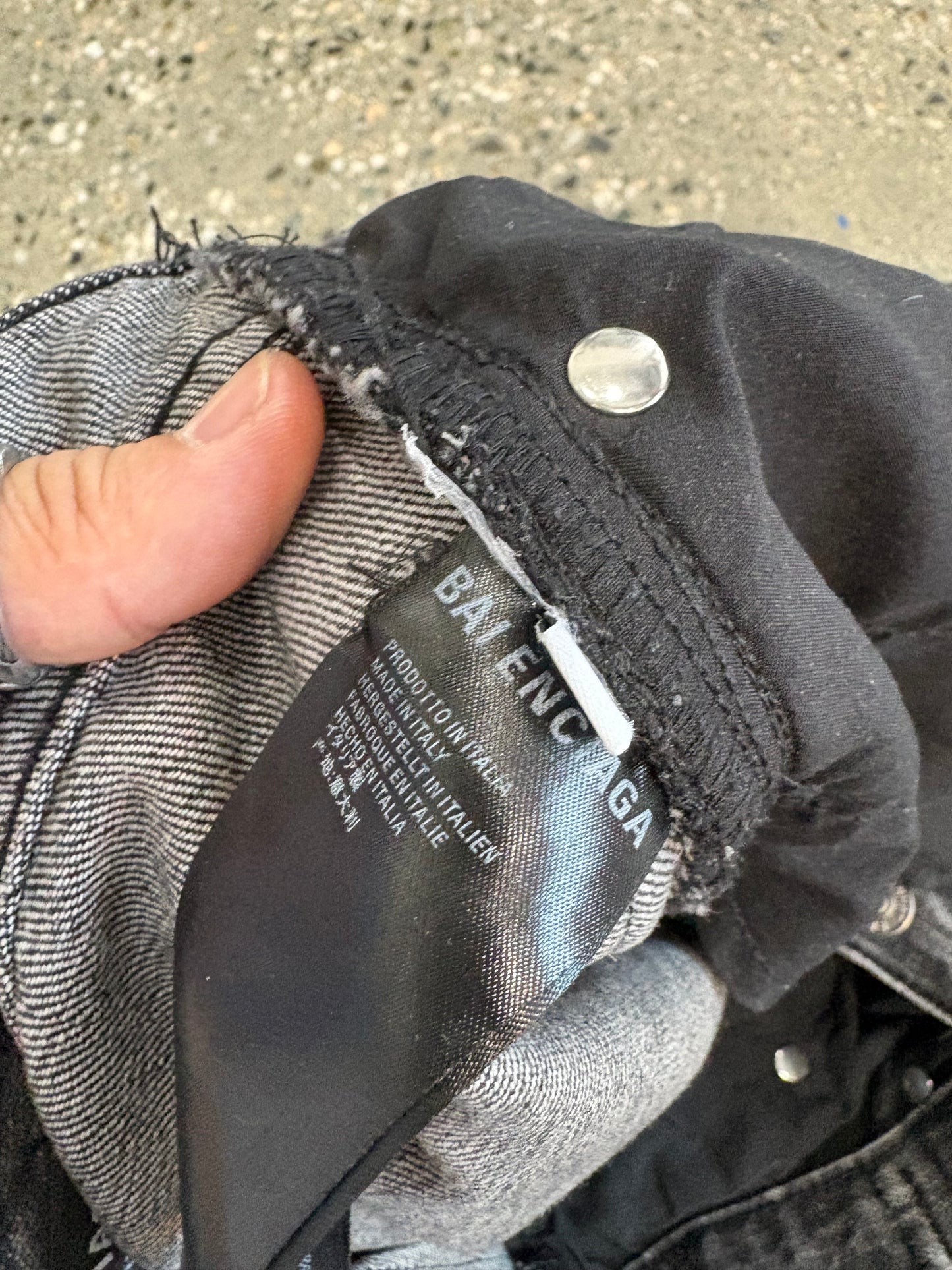 (29”) Balenciaga Unifit Baggy Distressed Denim