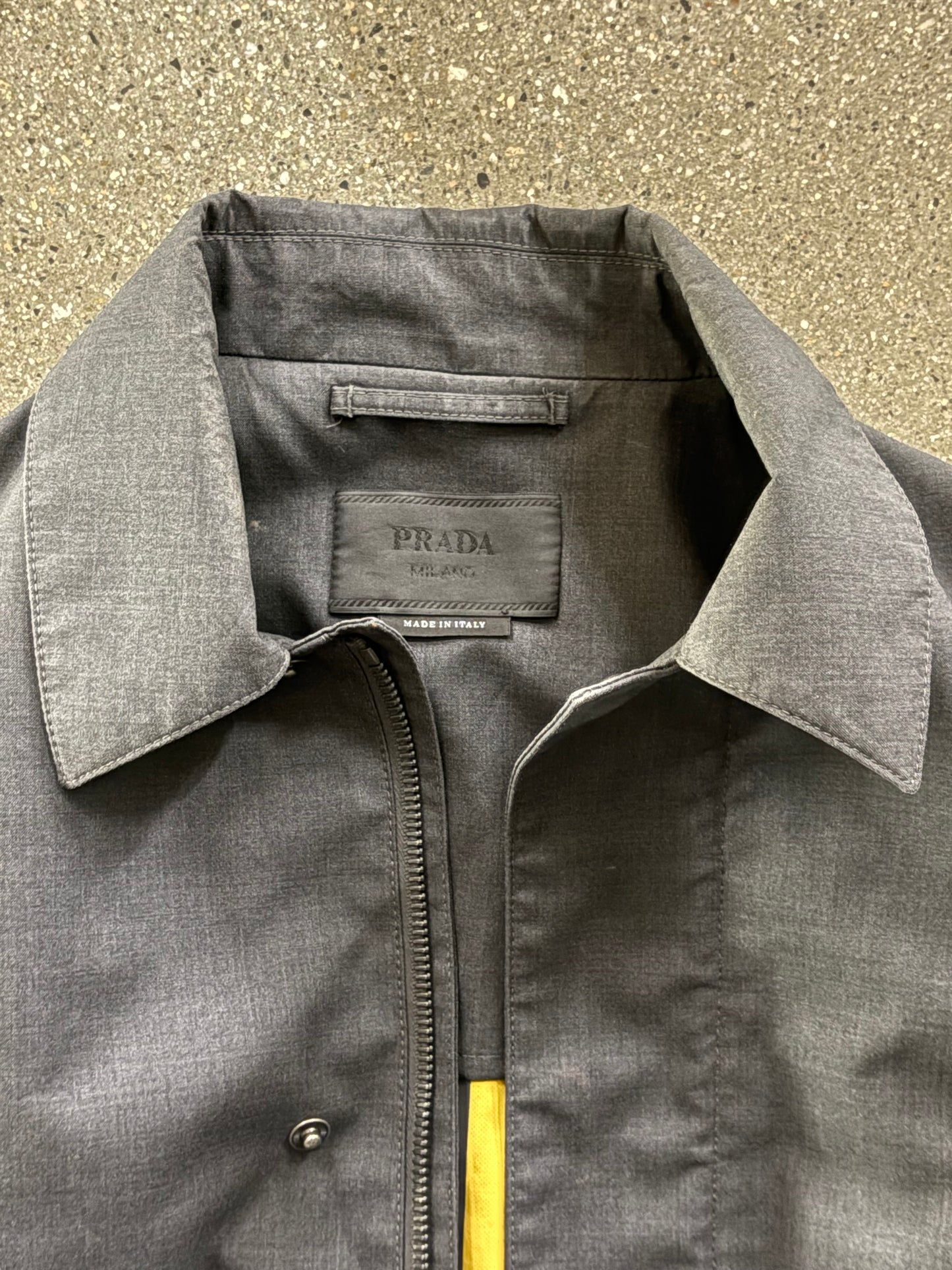 (M/L) Prada Single Breast Trench ( as is )