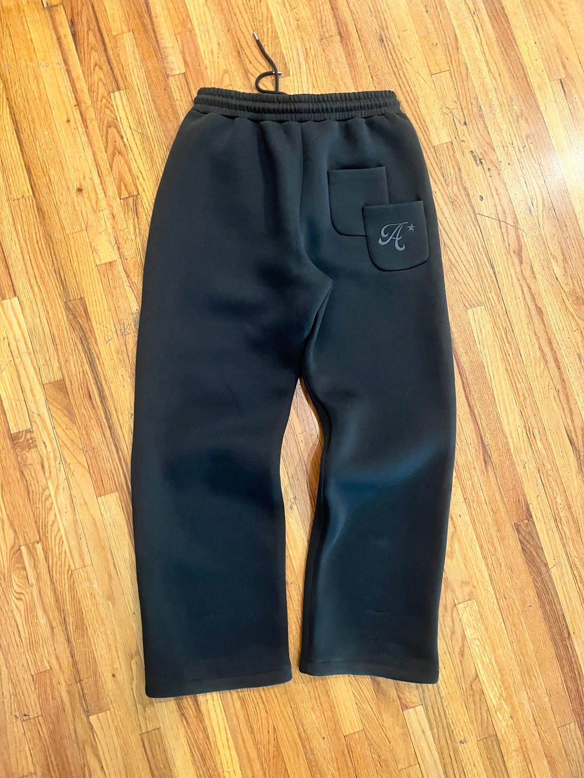 (L) Saint Alexander Heavy Sweats