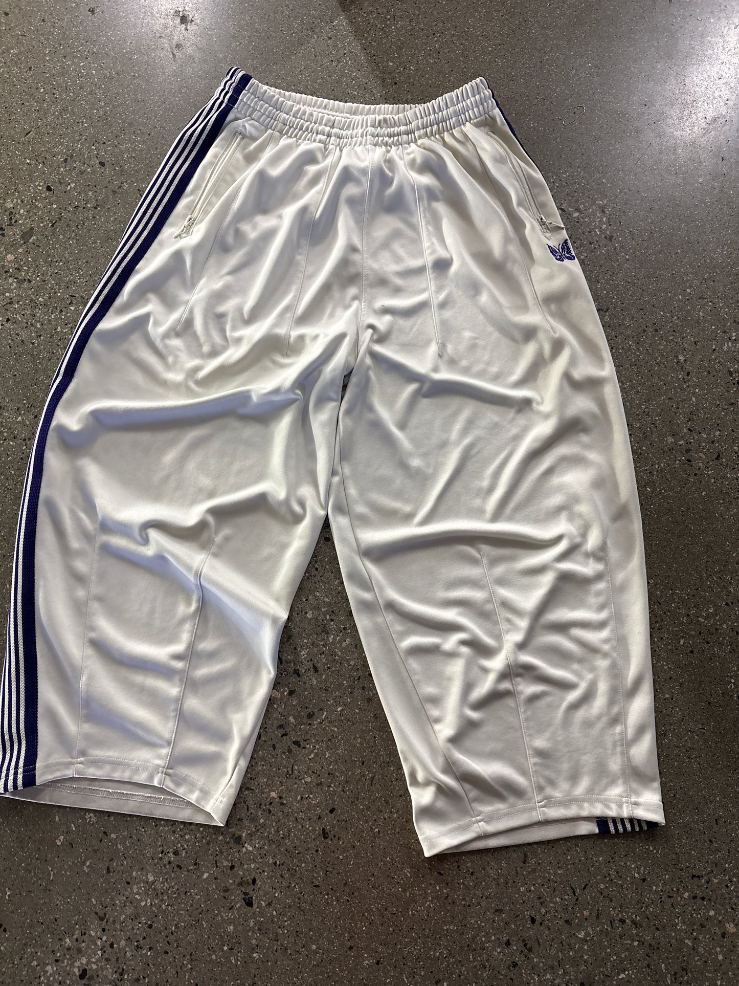 (L) Needles HD White / Blue TRACKPANTS