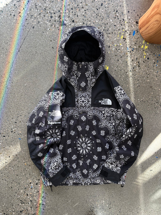 (L) Authentic Supreme x The North Face Banadana Mountain Jacket