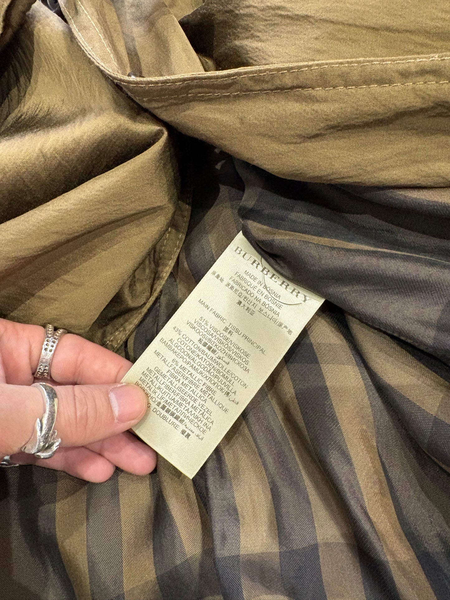 (S) Older Burberry Olive Trench