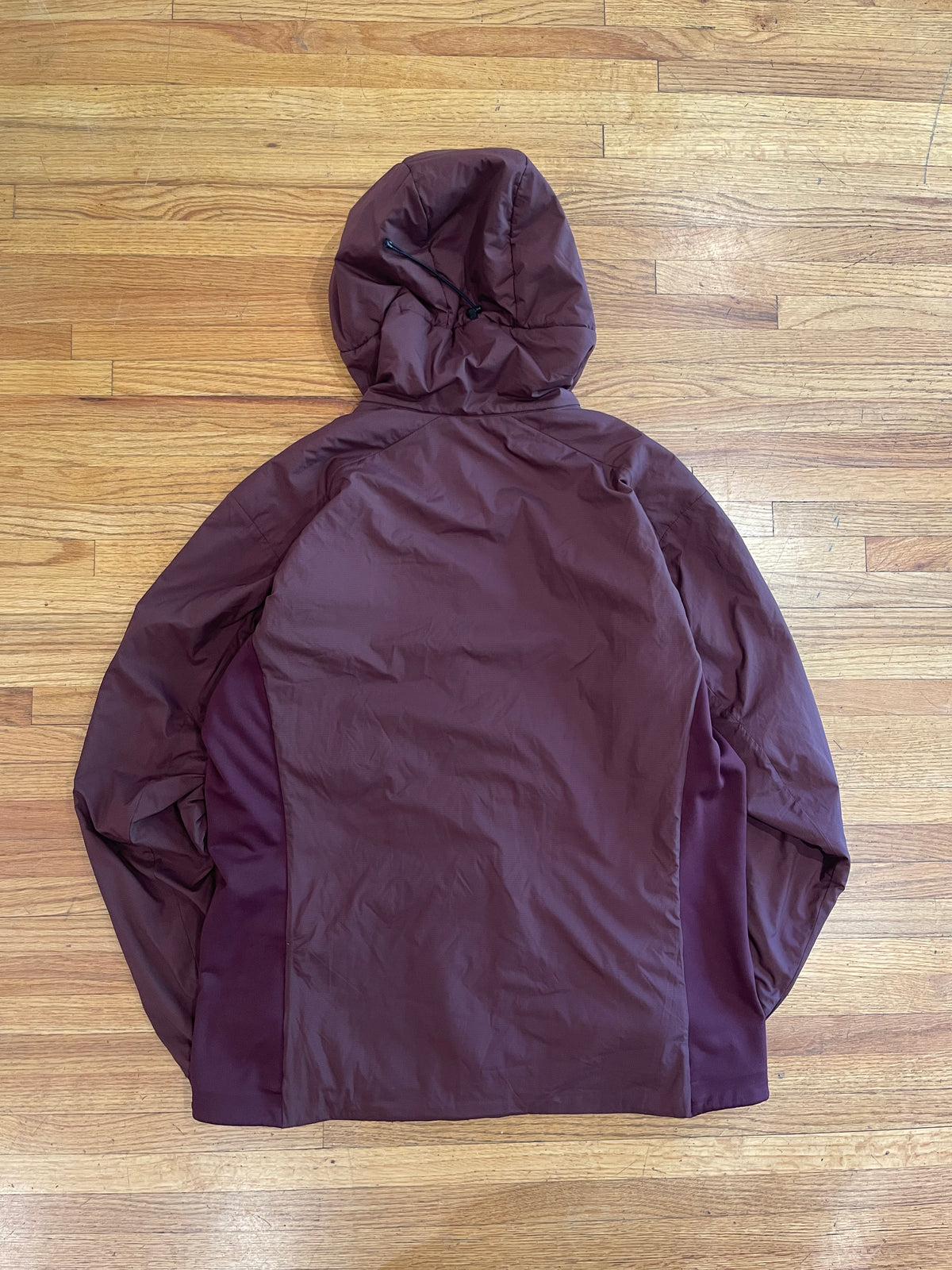 (Men’s L) Arc’teryx Burgundy Atom LT Hoody