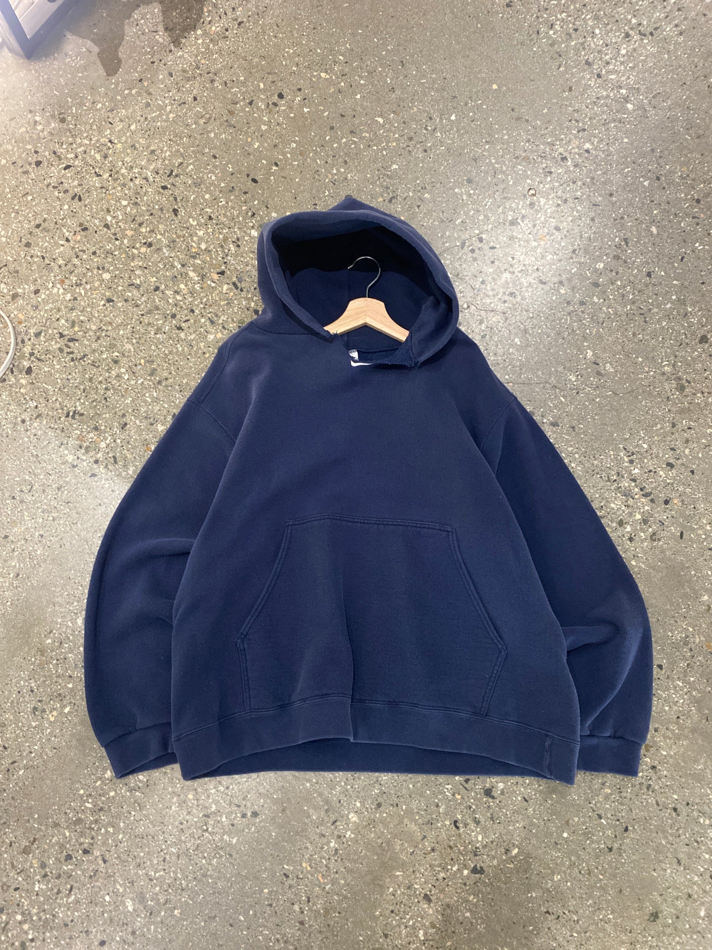 (L) 1990s Nike Center Swoosh Distressed