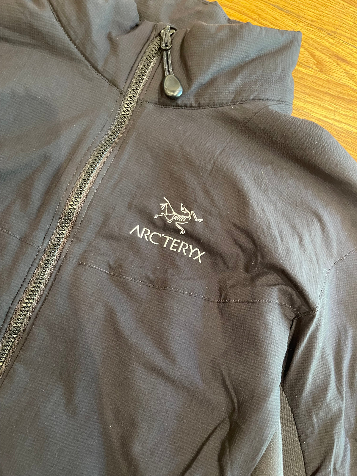 (Women’s L) Arc’teryx Black Atom LT Jacket