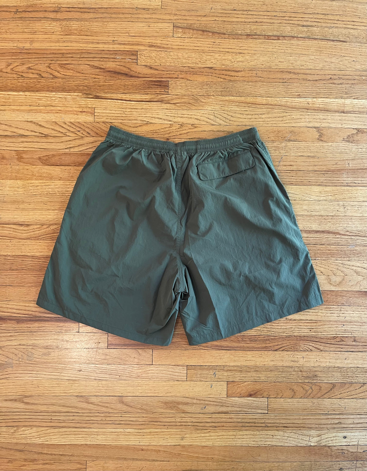 (M) BNWT Stussy Court Short