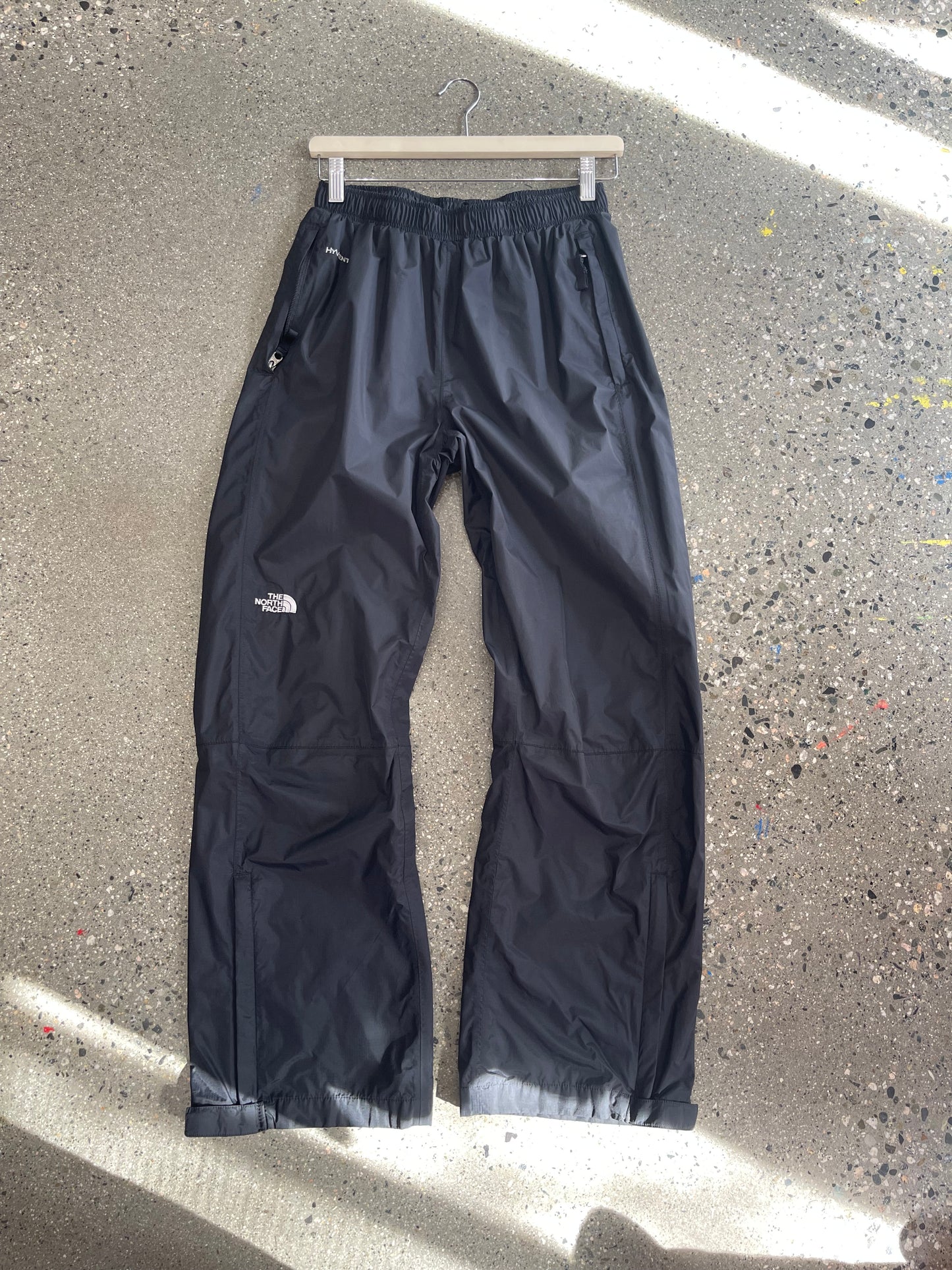 (Womens M/Mens S) TNF Black Hyvent Pants