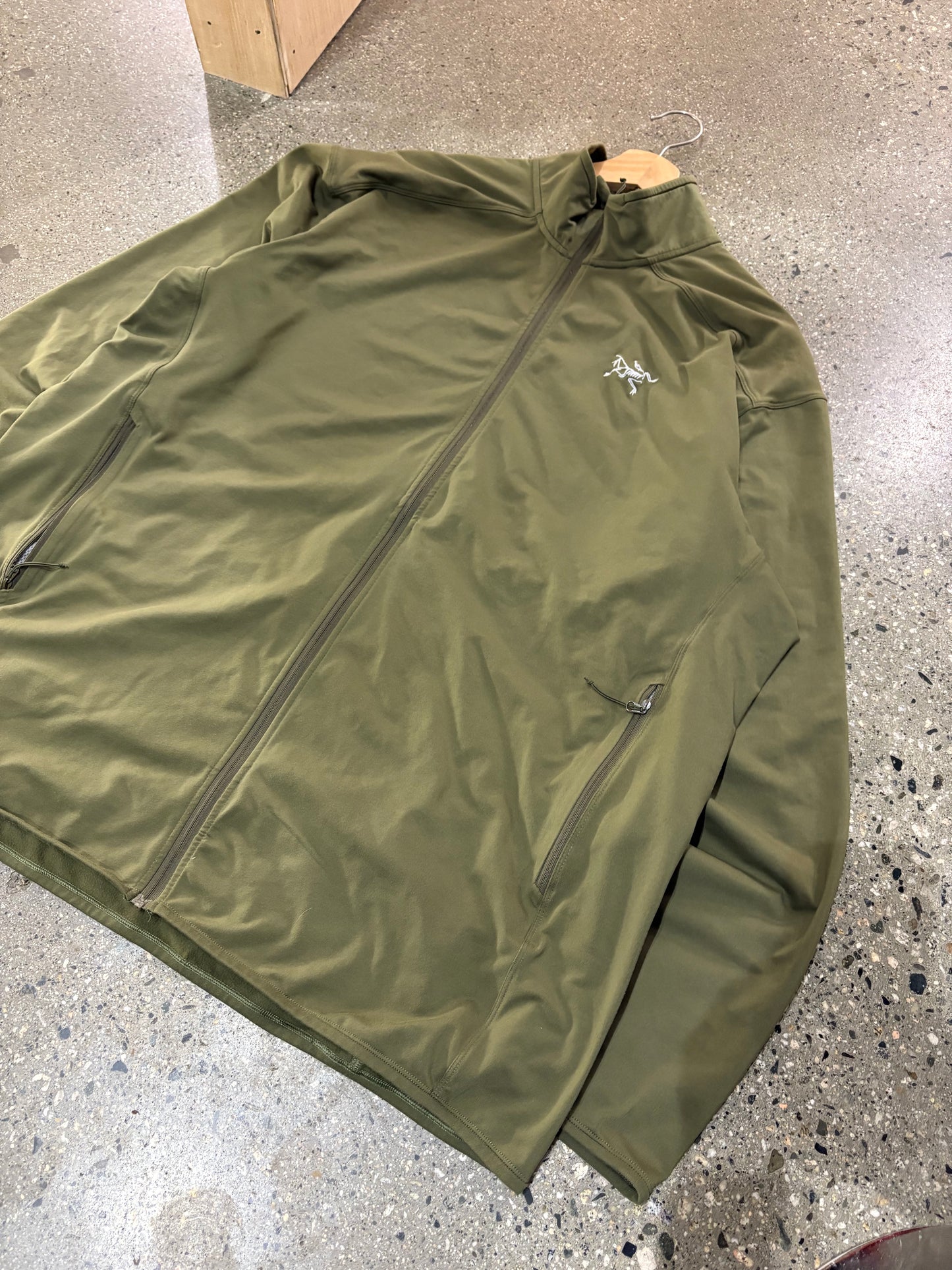(2X) Arcteryx Kyanite LT Top