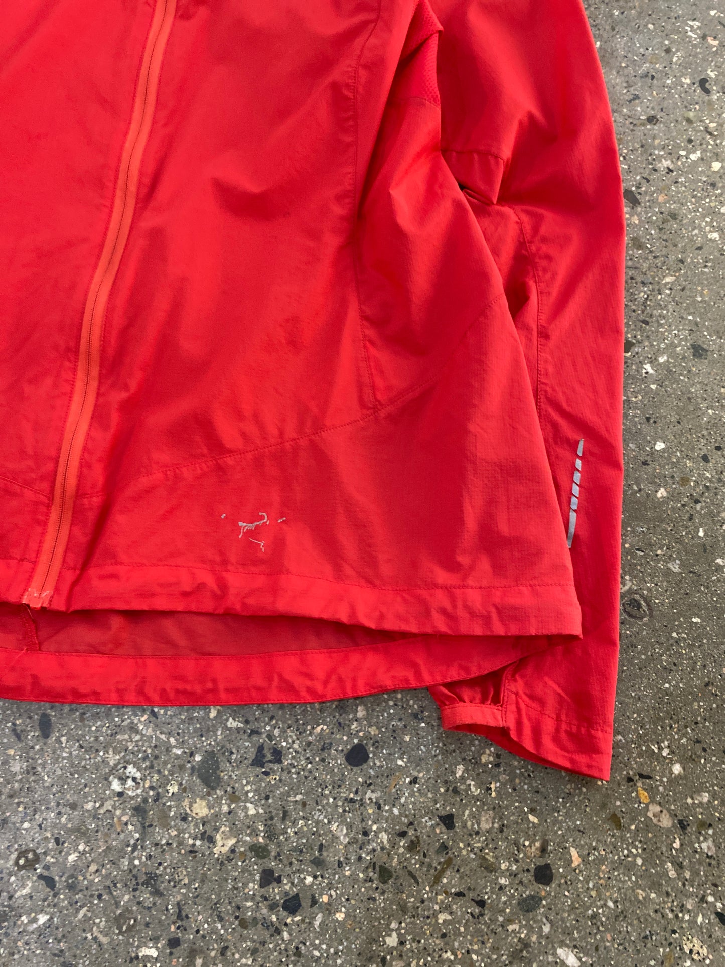 (womens s) Arc’teryx Light Zip Red