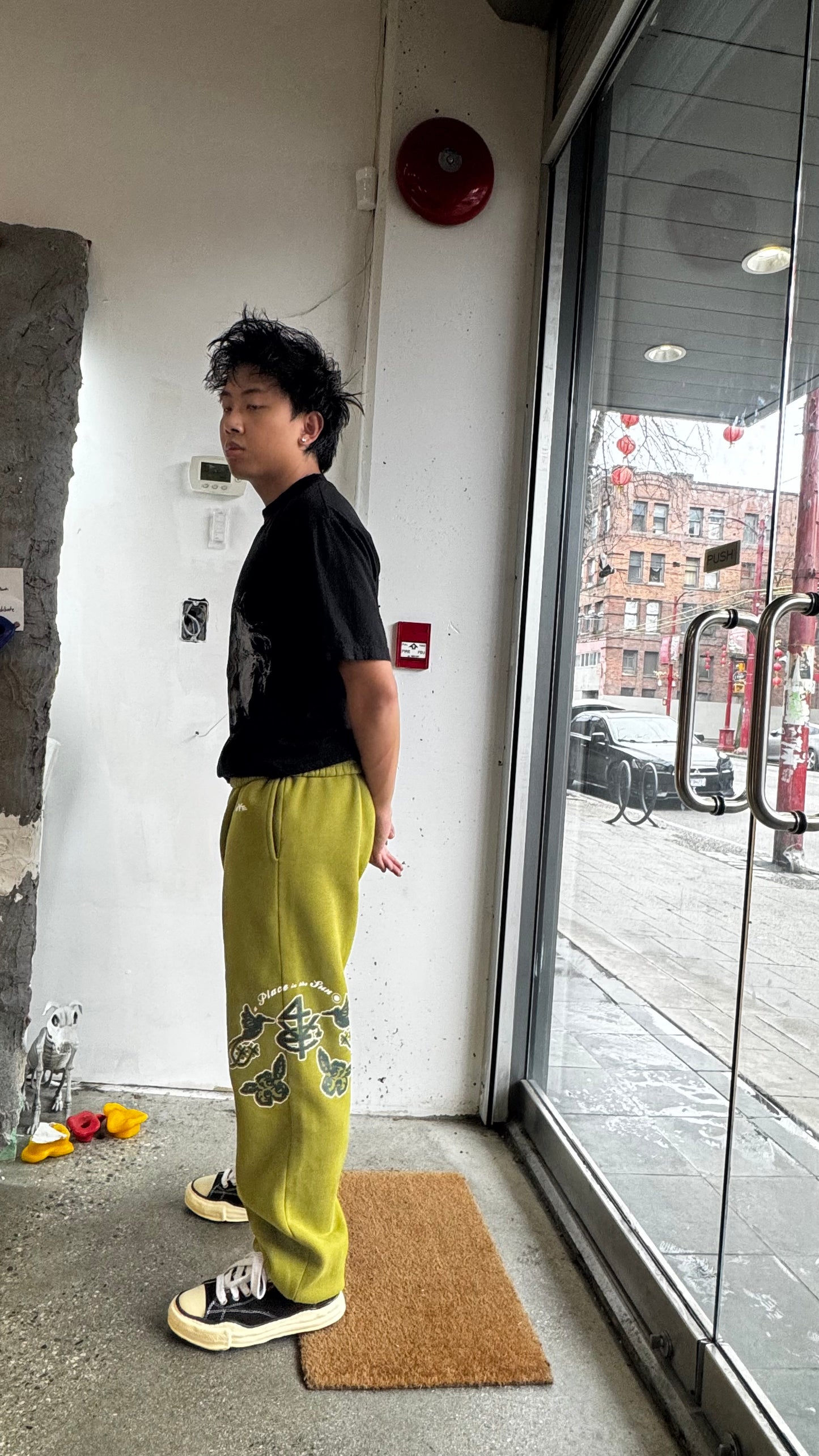 (M/L) 4YE Sweatpants 2022