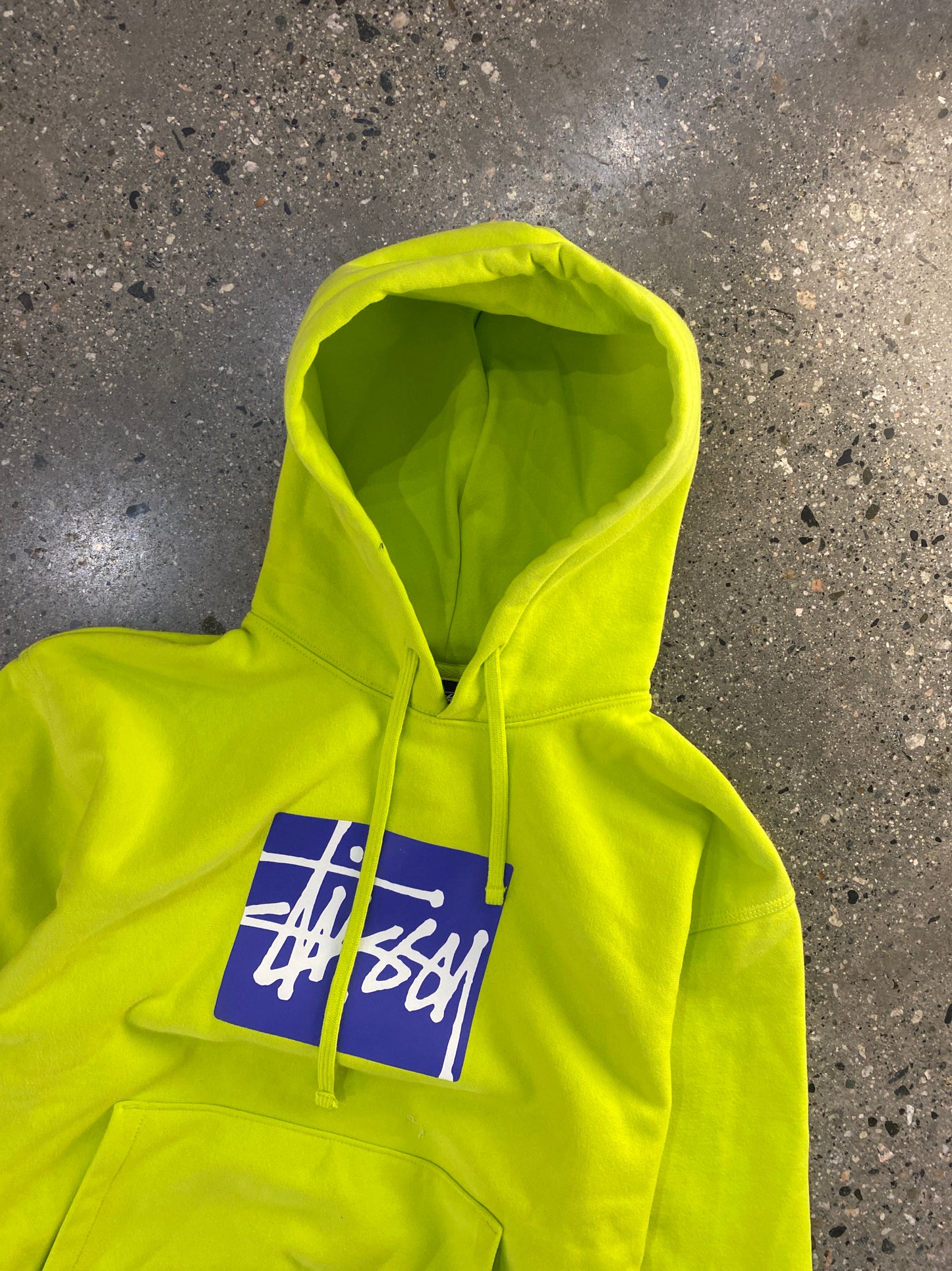 (M) Stussy Neon Hoodie