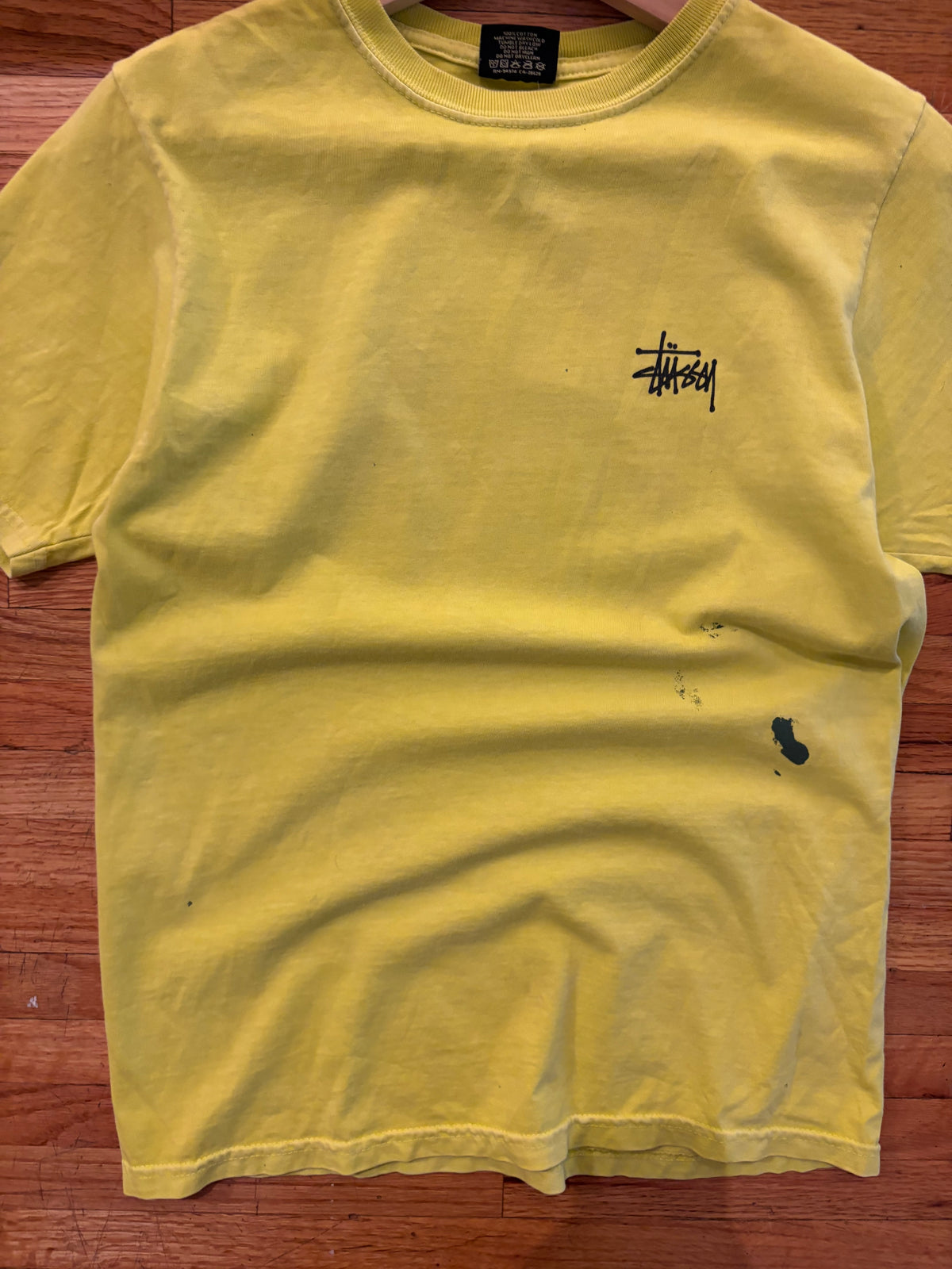 (XS) Stussy yellow painter tee