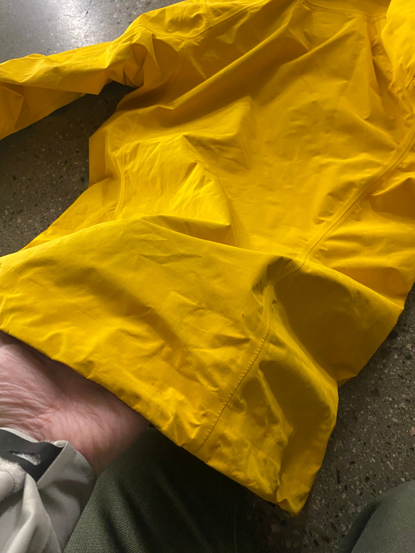 (Womens S) Arcteryx Beta SL yellow