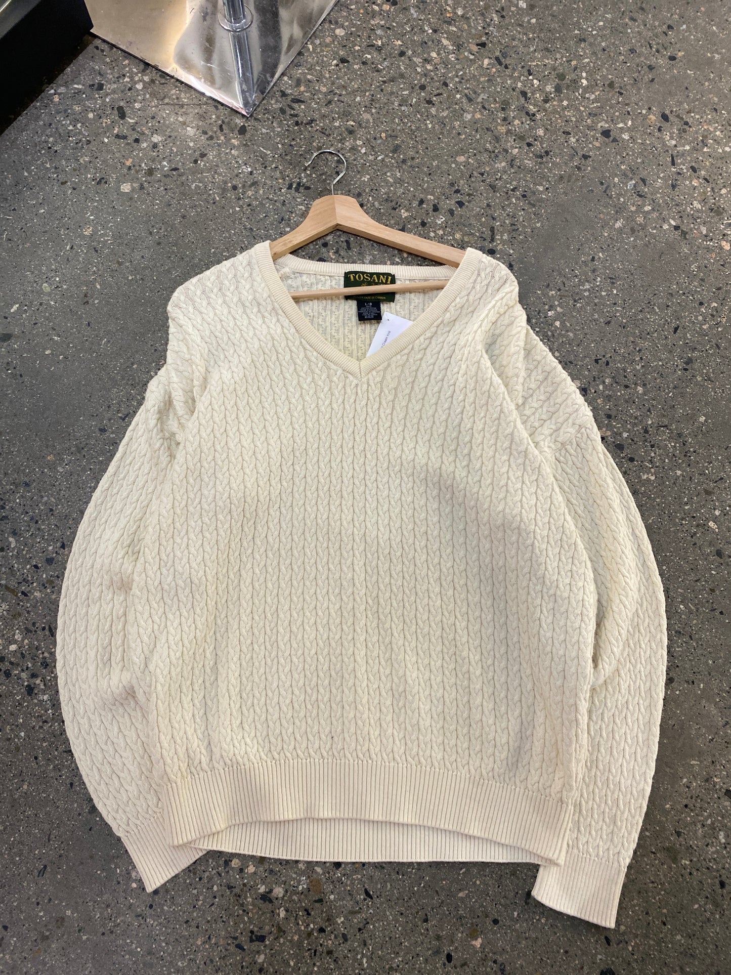 (L) Tosani Light Cream Knit