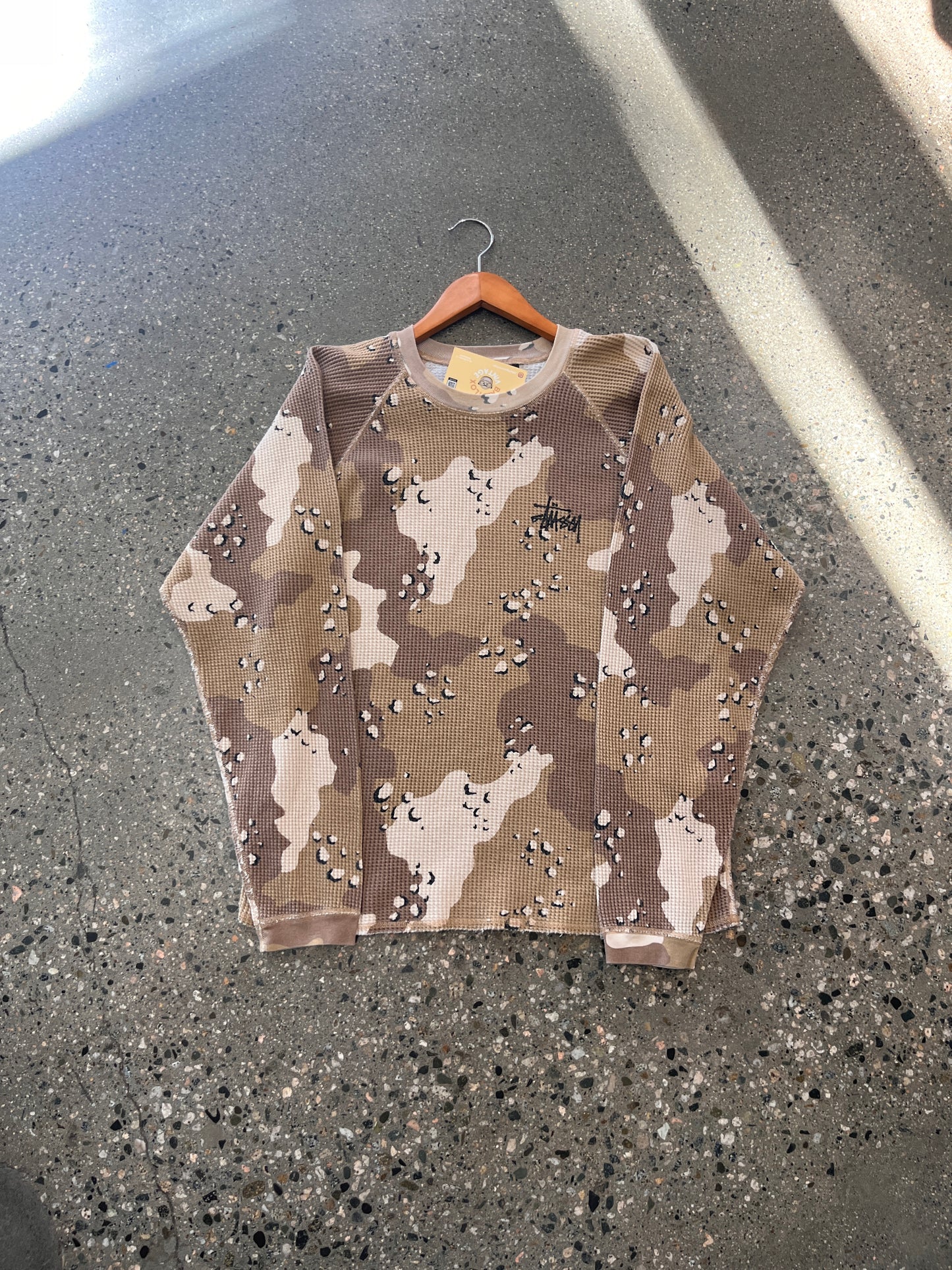 (M) Stussy Camo Thermal Script