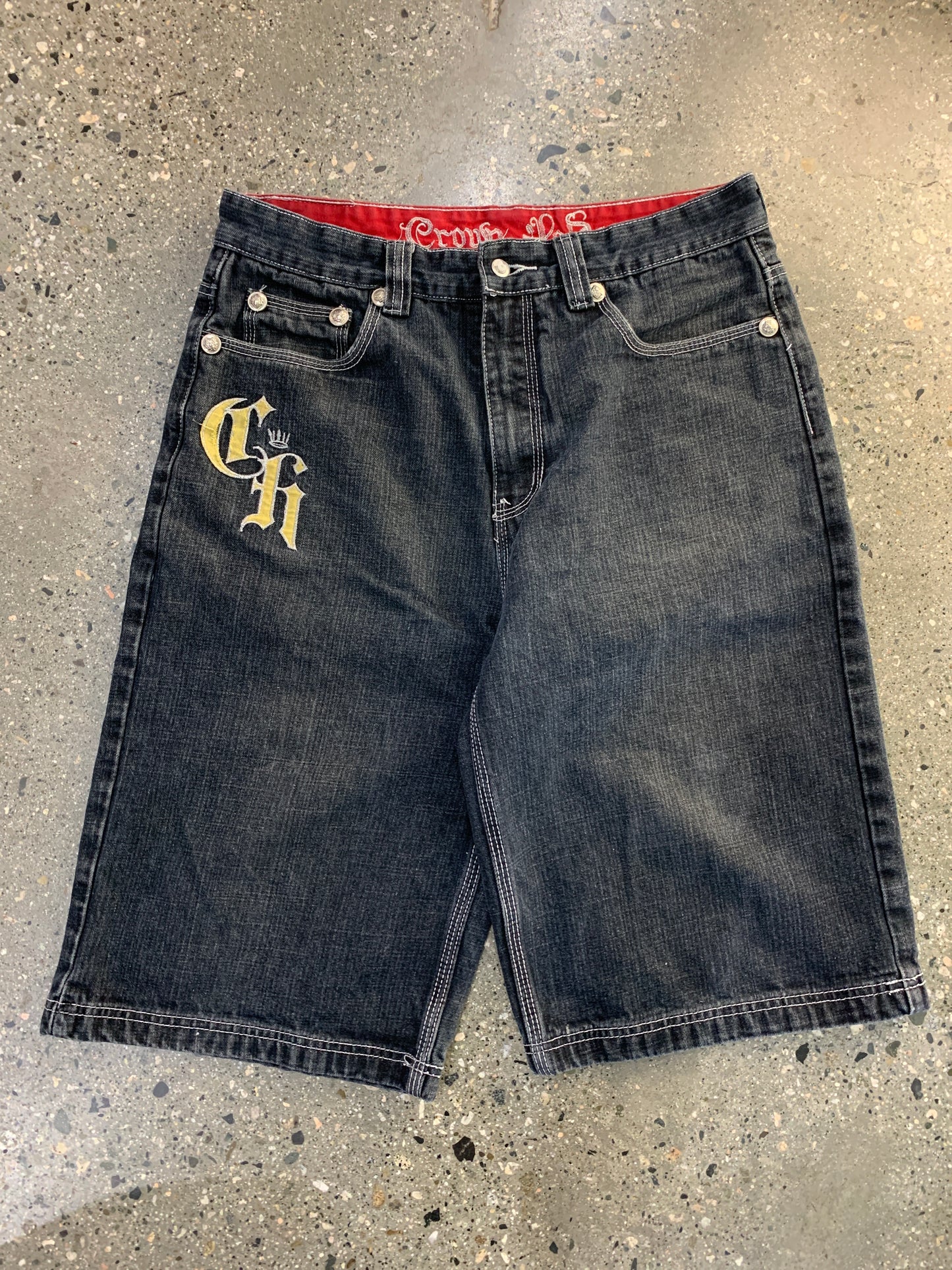 s47 - 34w CrownHolderCrazy Y2K Jort