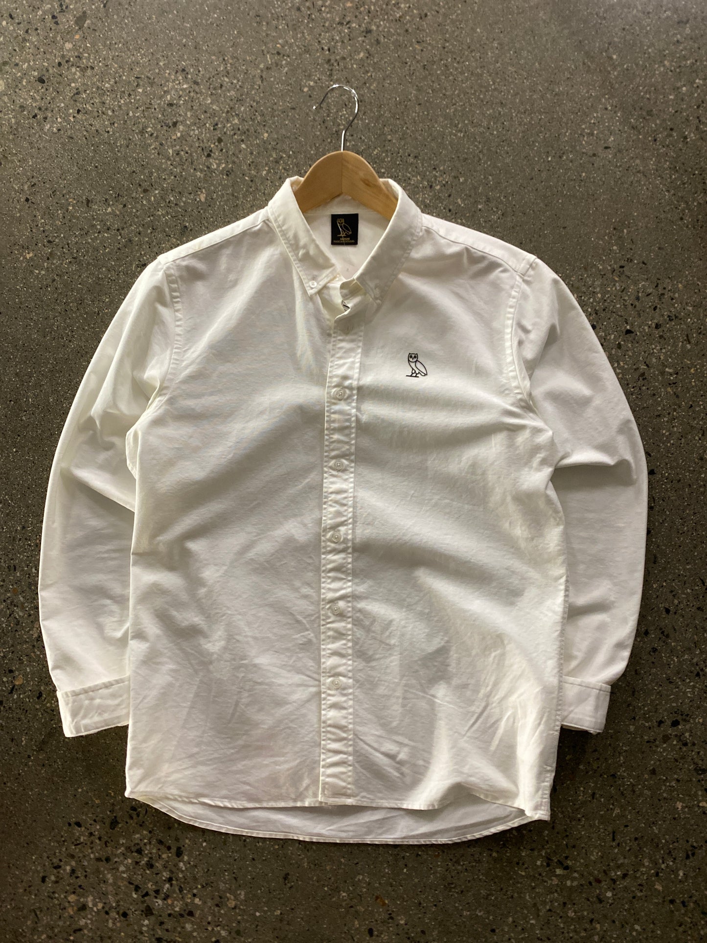 (M) White OVO Button Up Thick Shirt