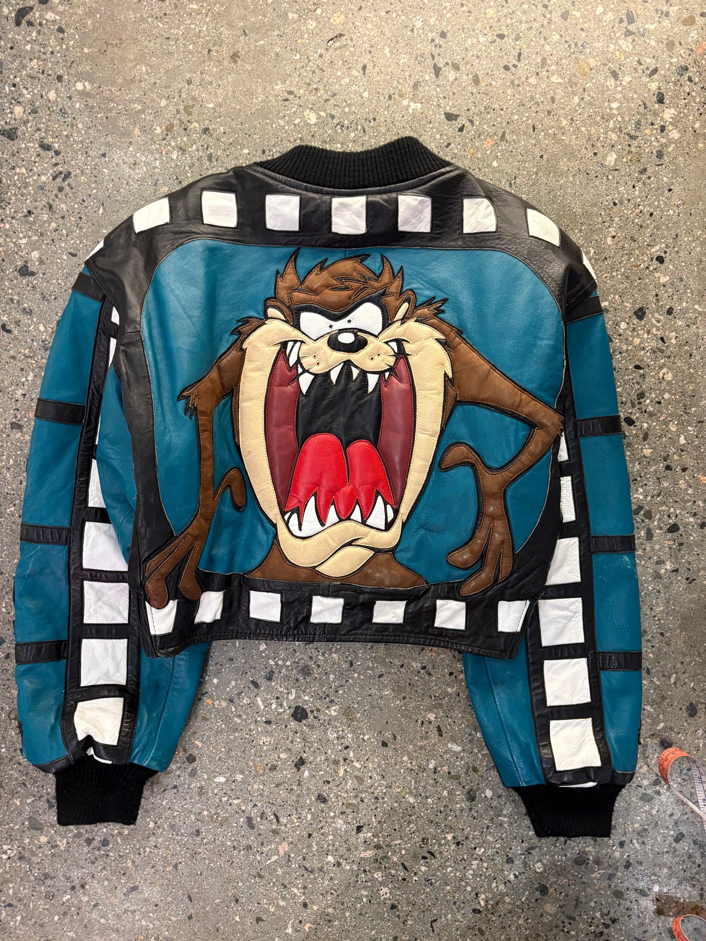 (XS) Vintage Rare Taz Leather Jacket Cropped