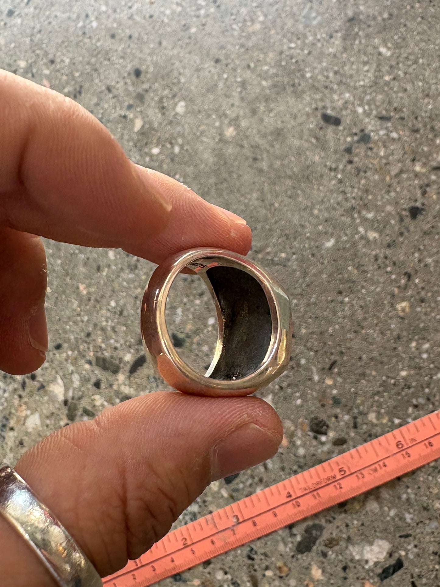 (Sz9.5) Maple .925 Silver Fist Ring