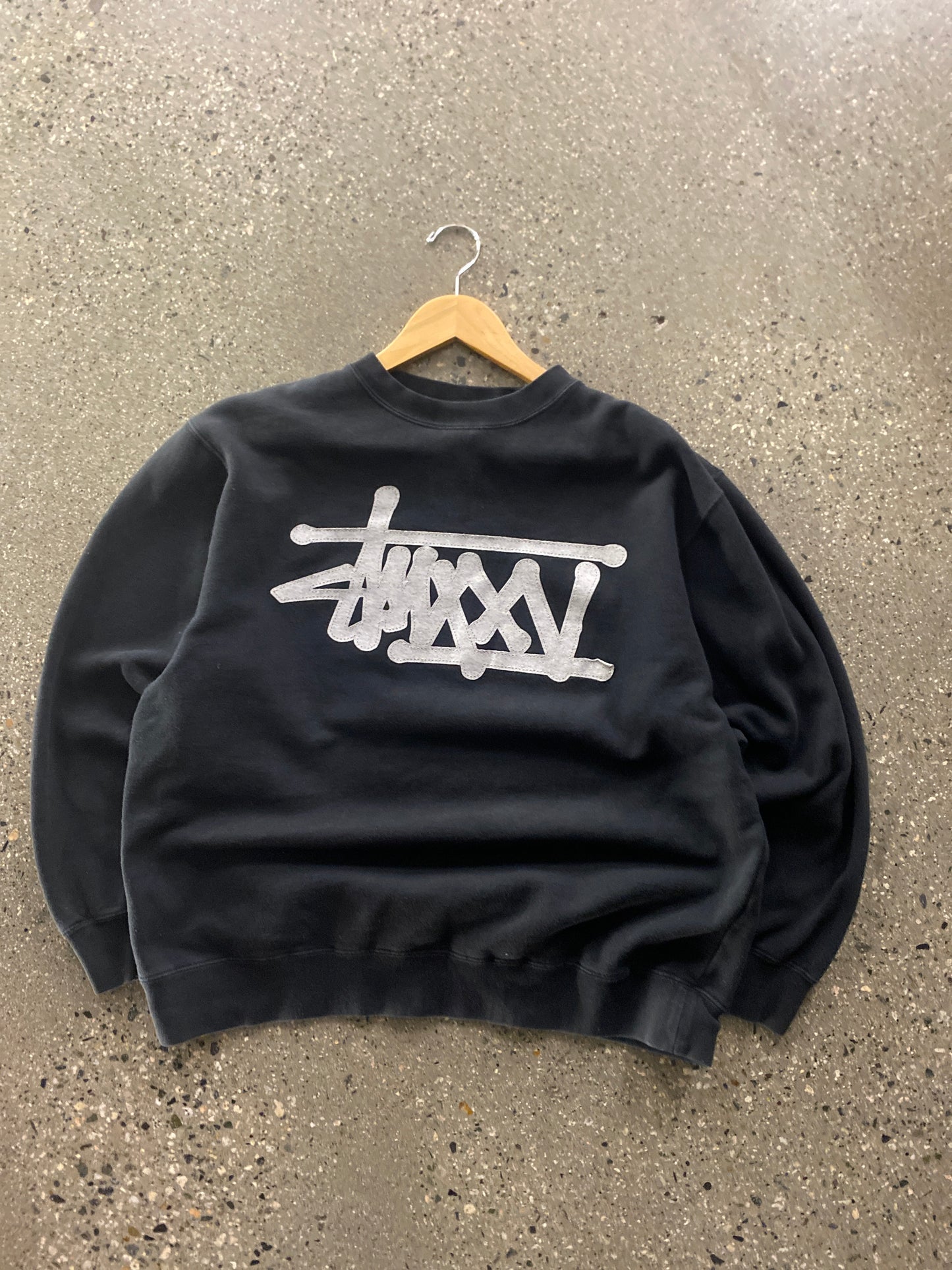 (L) Early 00s Stussy Script Crewneck