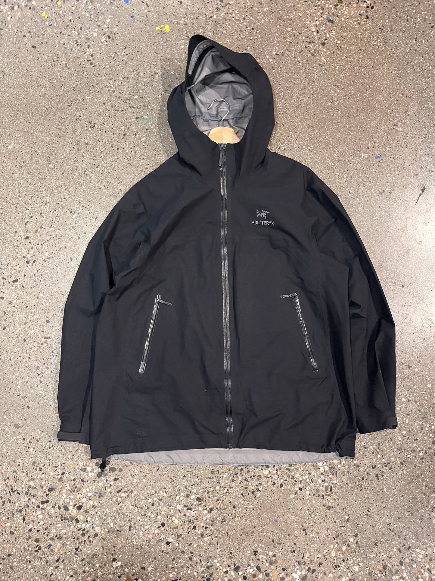 (Womens XL) Black Arcteryx Beta Goretex