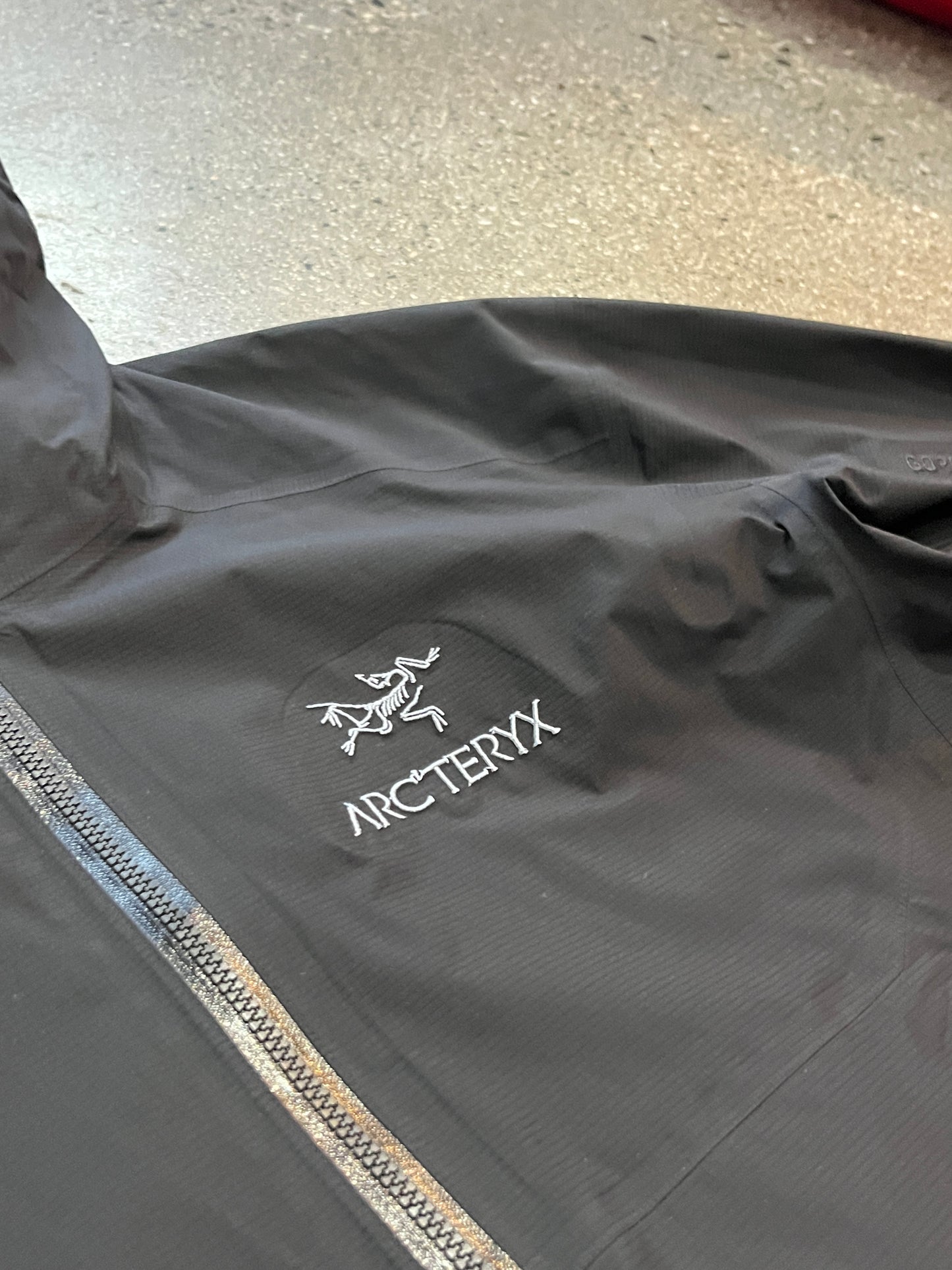 (Mens S) Arcteryx Zeta FL