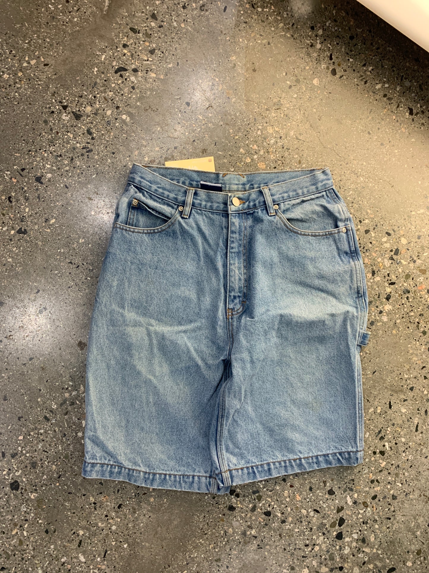S22 - 30w Lightwash Carpenter Jort