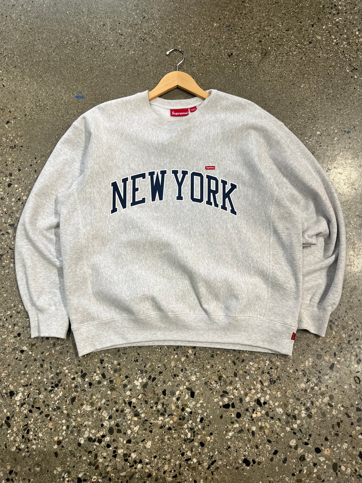 (L) Supreme NY Script Crewneck