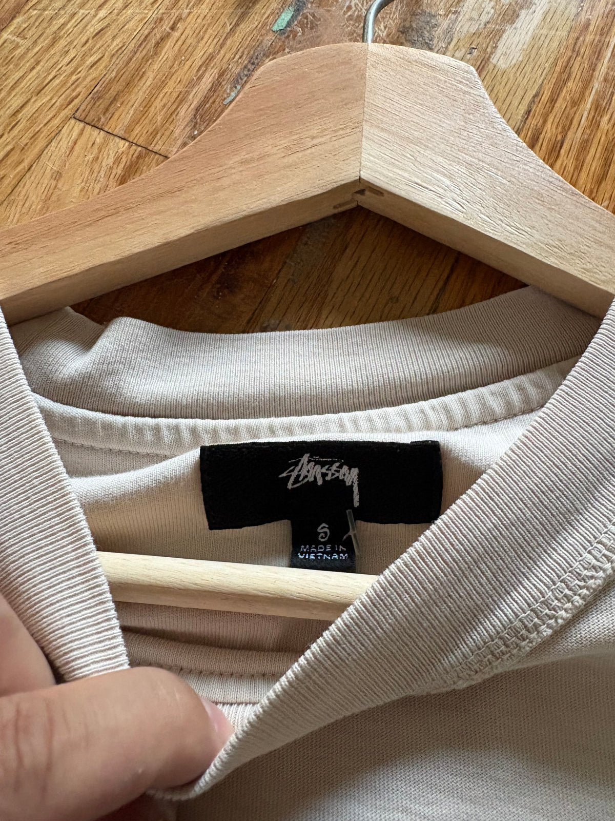 (S) Cream Stussy Spell-out Reversed Tee