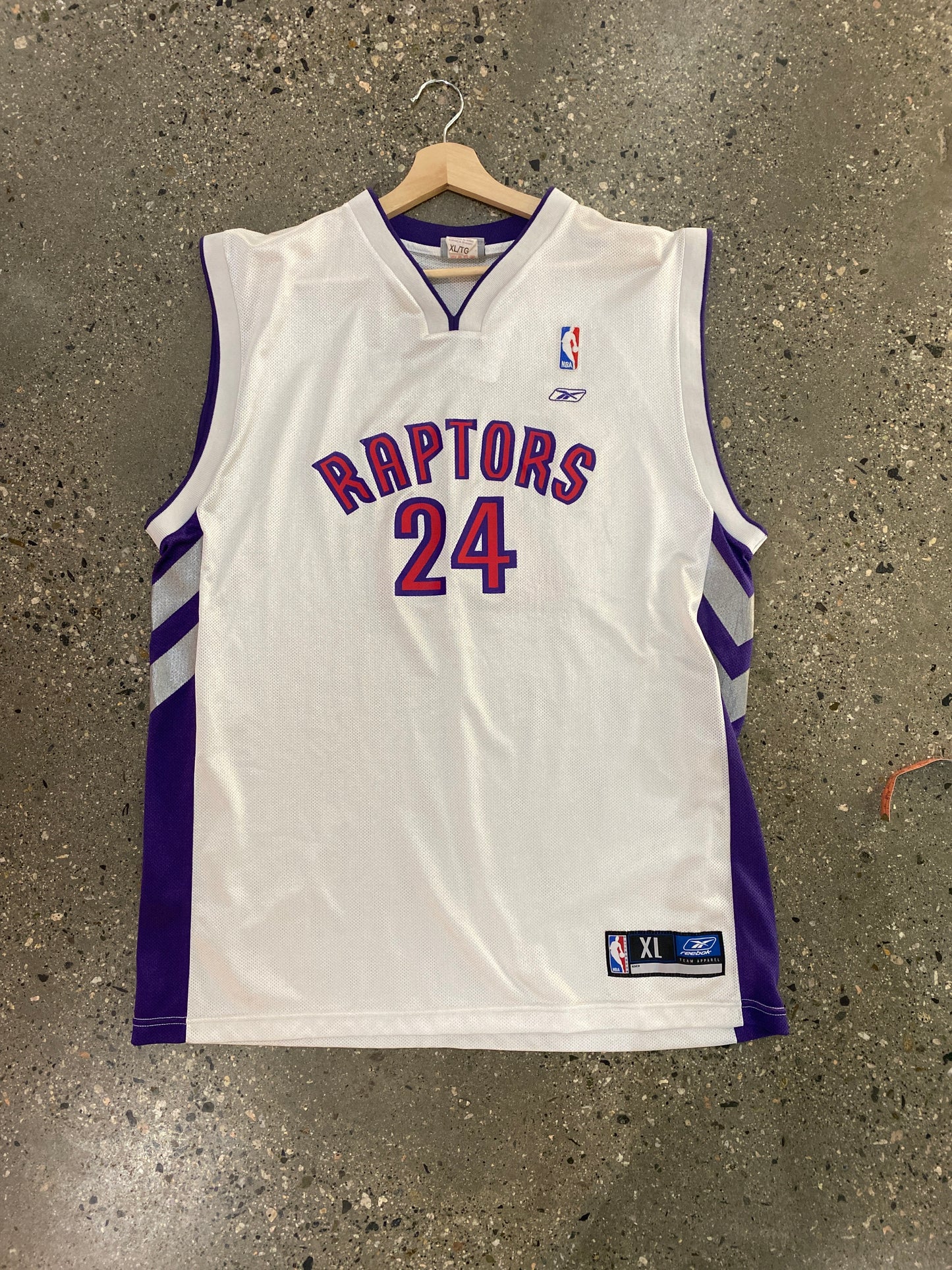 (XL/2X) 00s Peterson raptors jersey