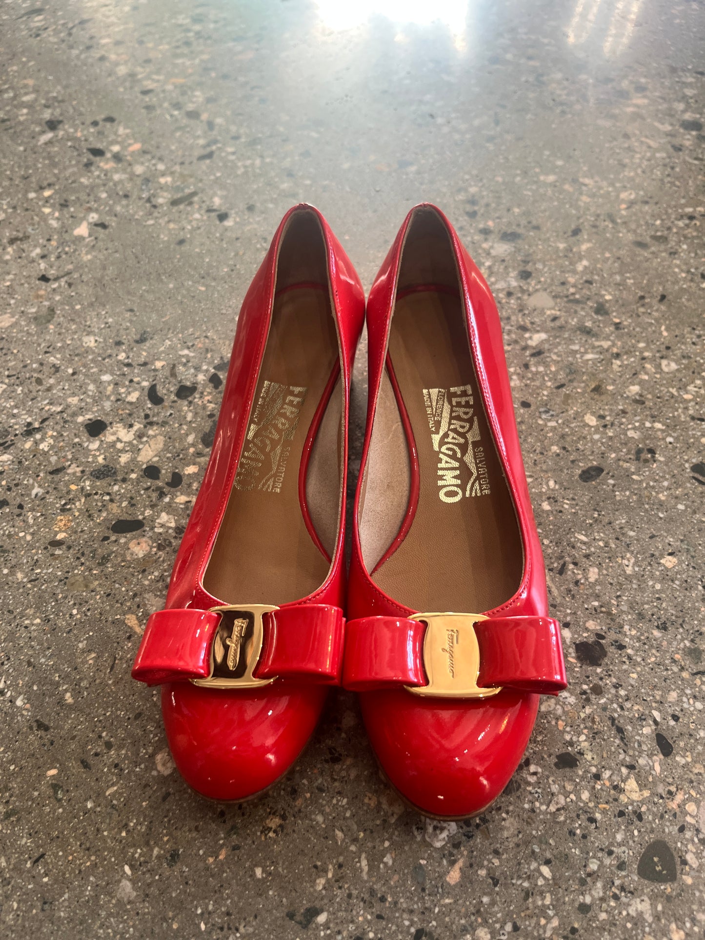 (5 US) Salvatore Ferragamo Bowtie Pumps with Dust Bag