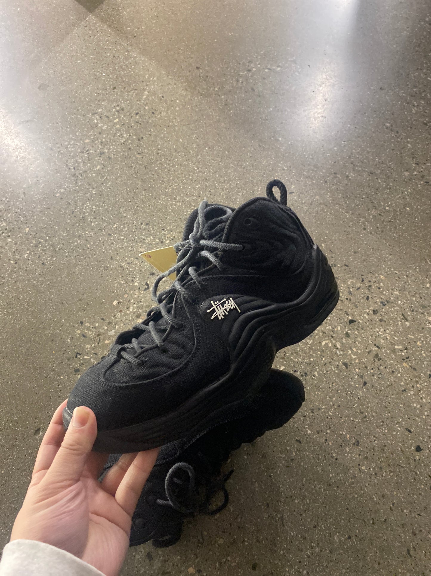 CM43 - US 8.5 Stussy x Nike Air Penny 2