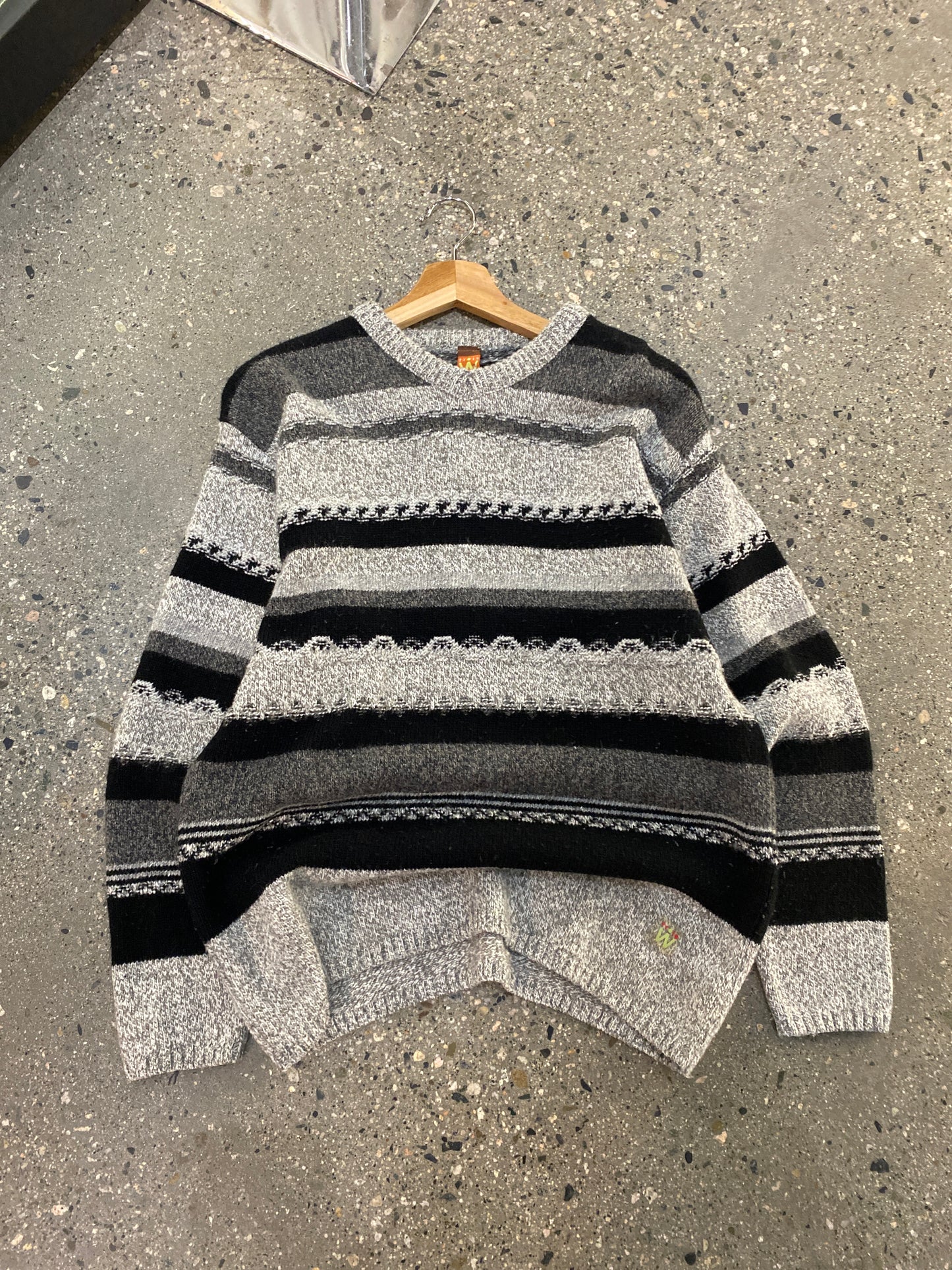 (M) Striped Textured Knit