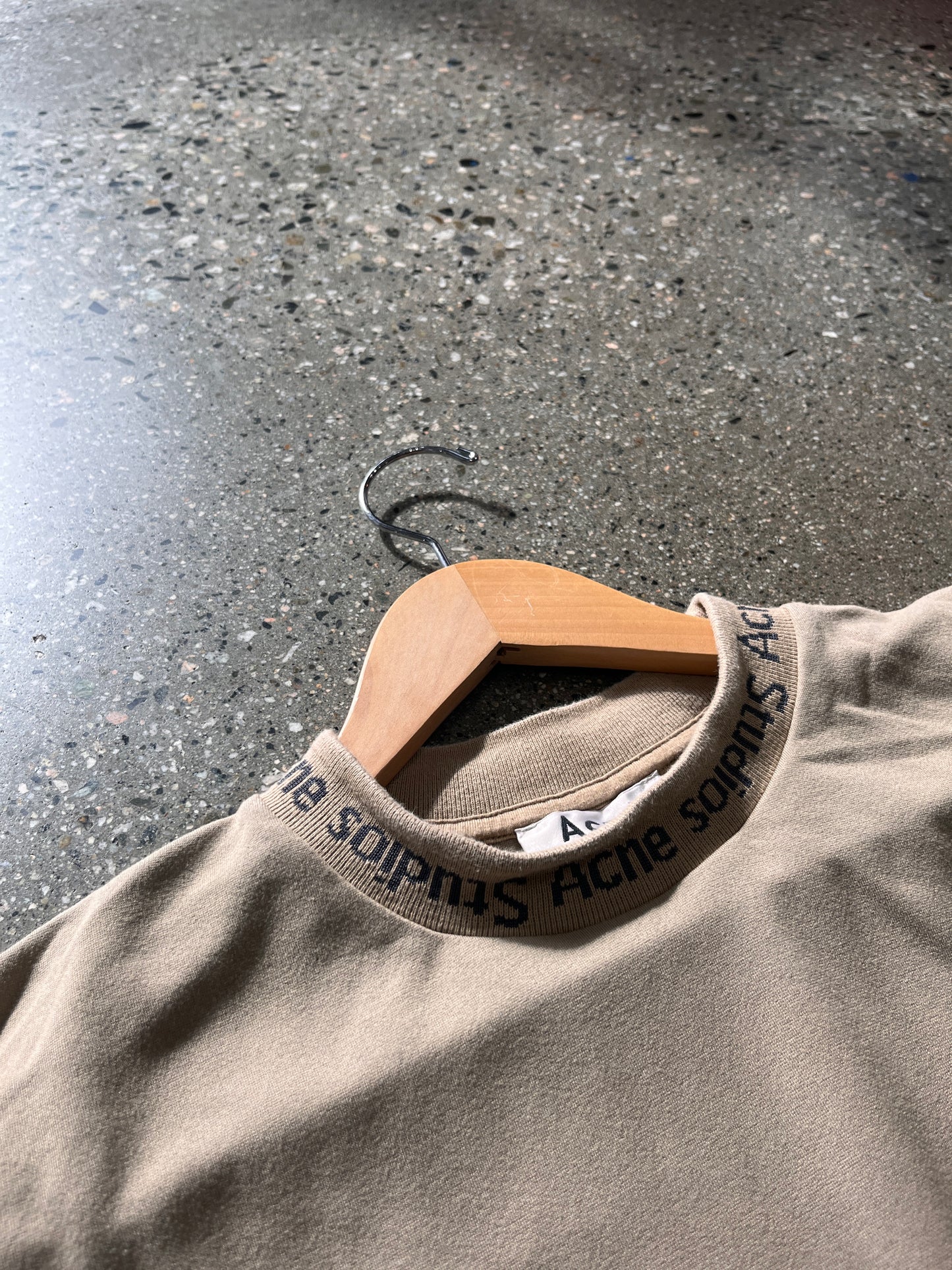 (L) Acne Studios Ringer Style Tee
