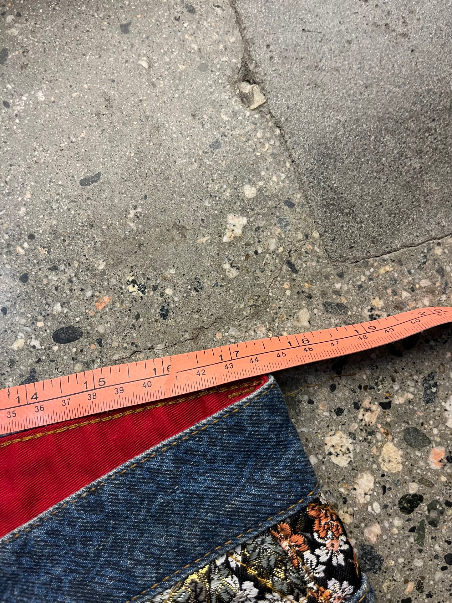 (W35”) Japanese Bukkirabou Embroidered Denim
