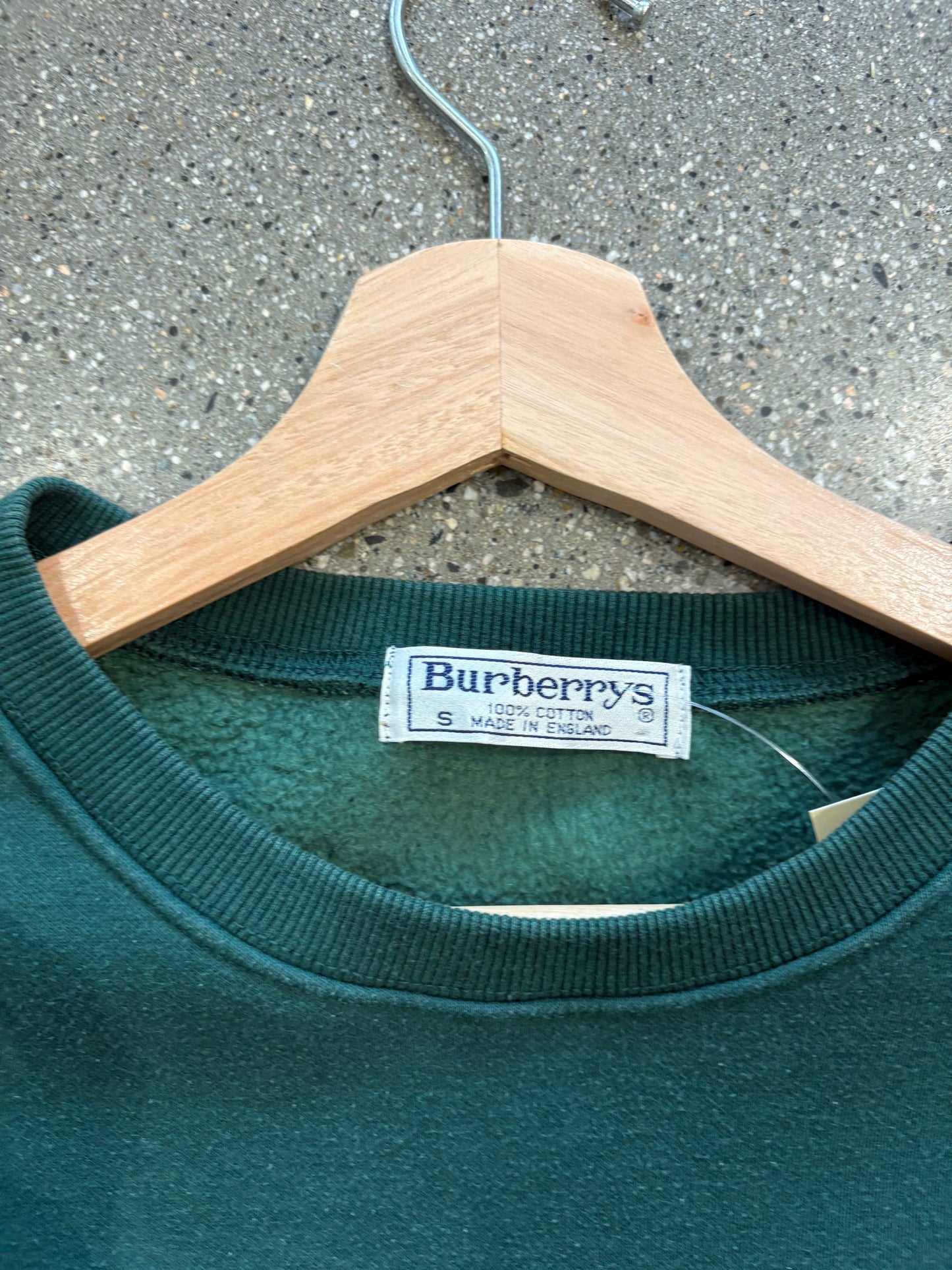 (S/M) Hunter Green Burberry crewneck