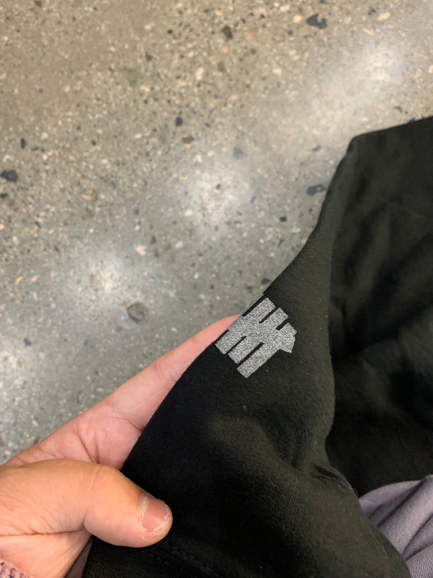 (L) BNWT ASSC x Undefeated Hoodie