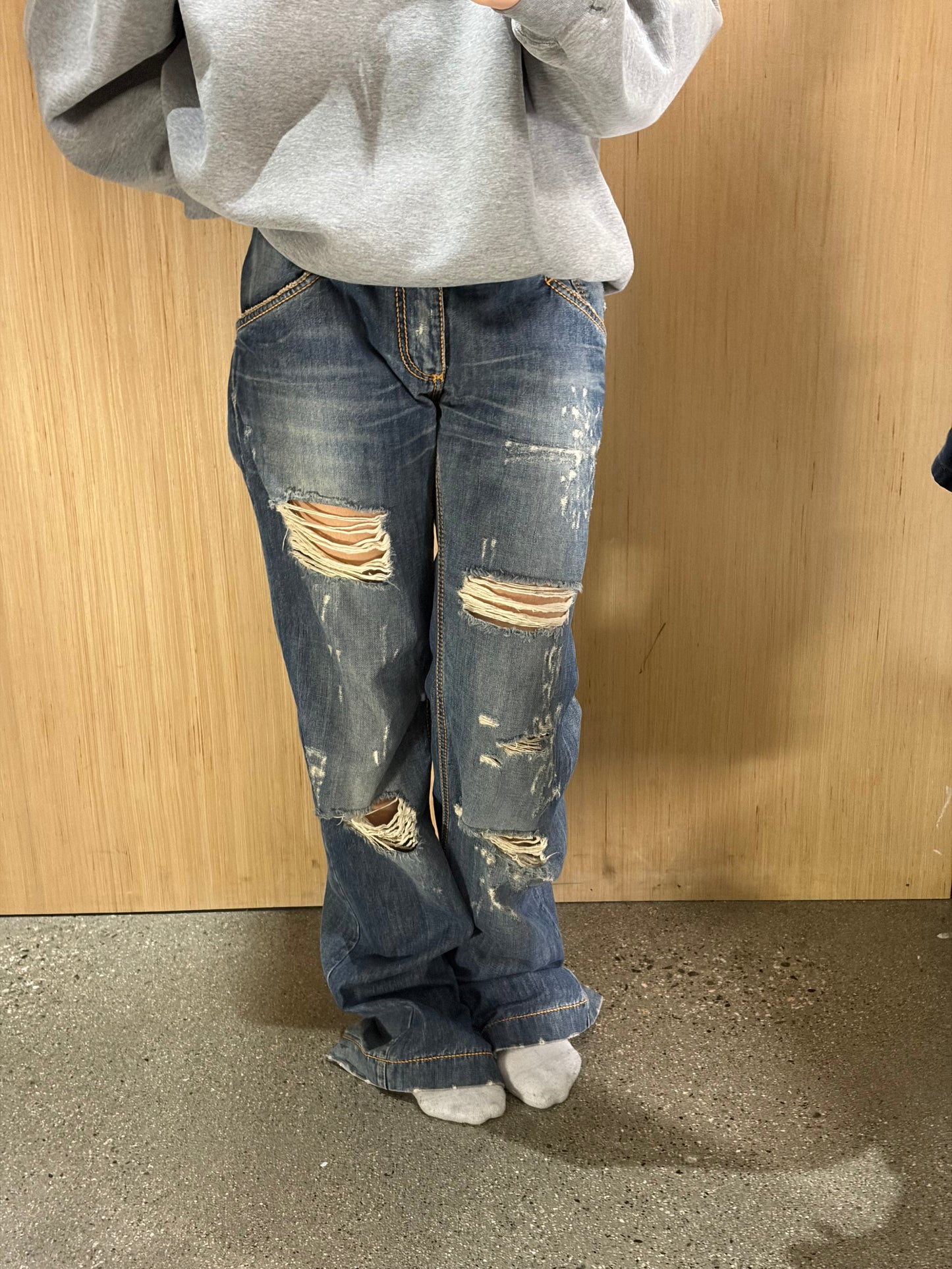 (30x32”) D&G Crash Distressed Denim
