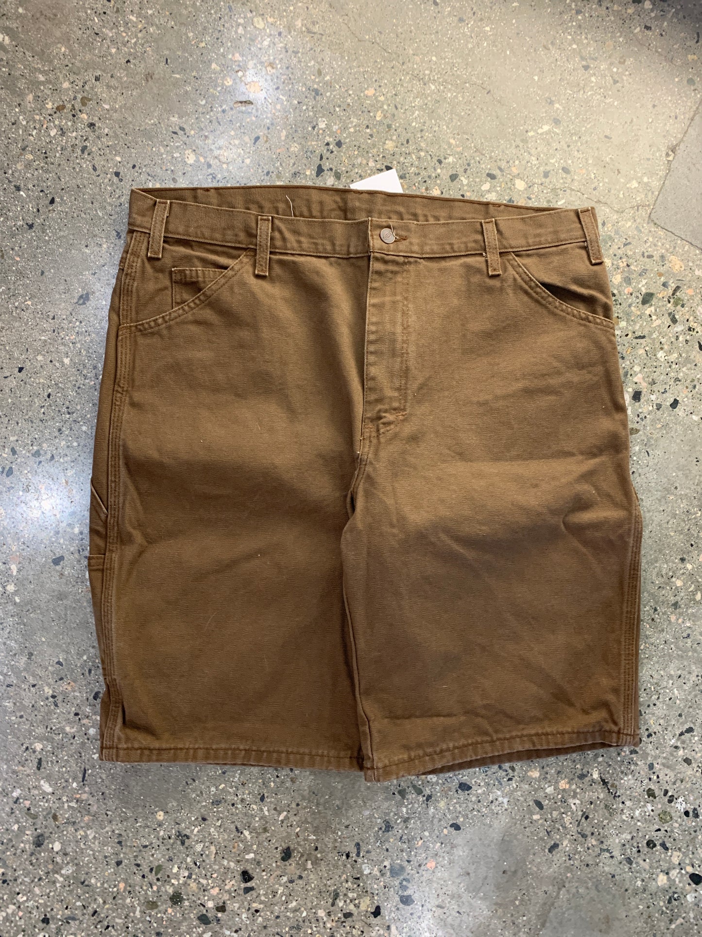 sh22 - 38w Dickies Chocolate Shorts