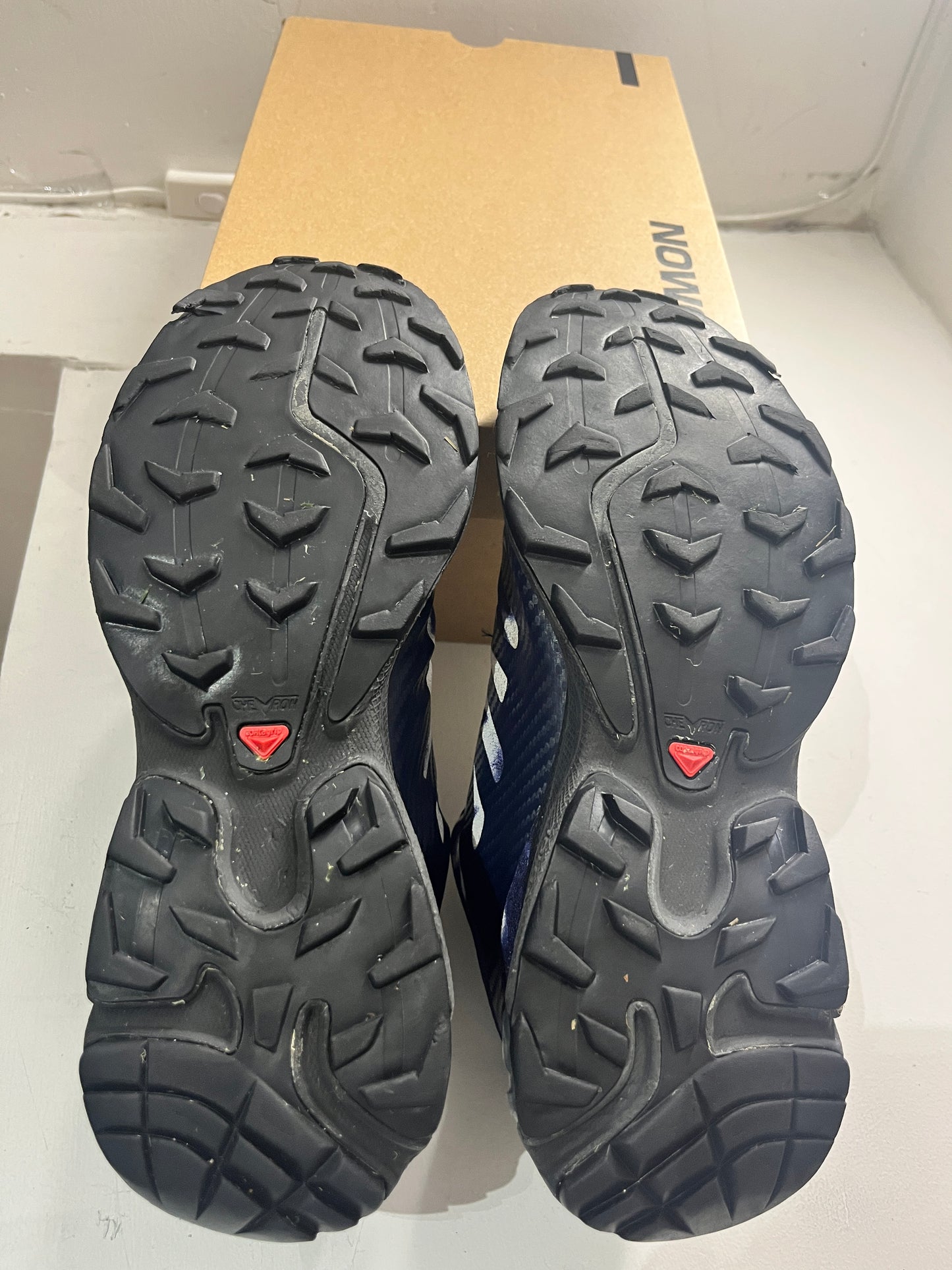 (Size 8US Men’s) Solomon XT6 GTS Purple
