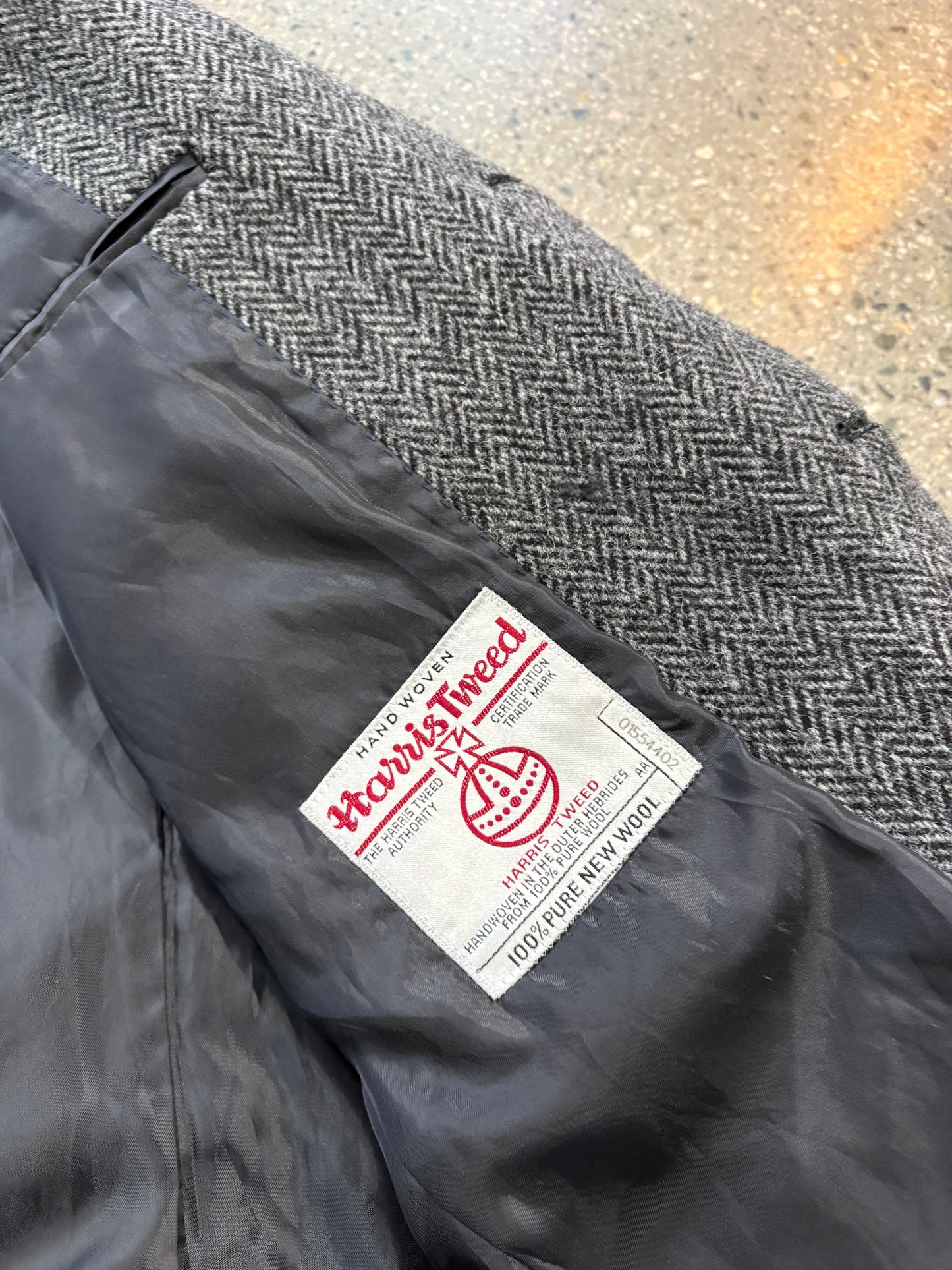 (XL) Vintage Harris Tweed Overcoat Blazer