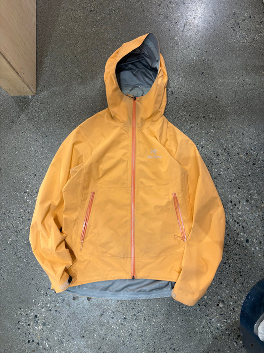 (Womens M) Arcteryx Zeta SL PEACH