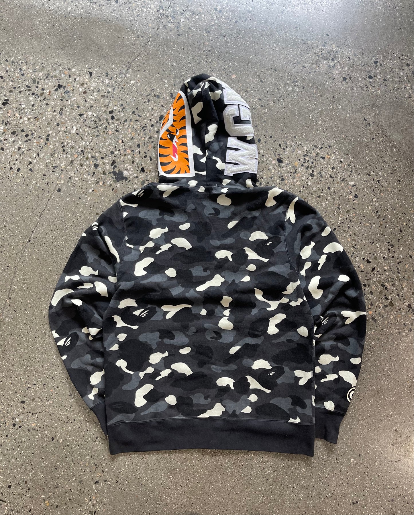 (M/L) Glow in the Dark Bape Full Zip