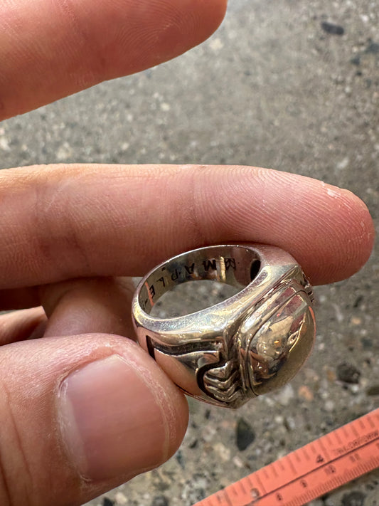 (Sz5) Maple Rounded Fist Signet Silver .925 Ring
