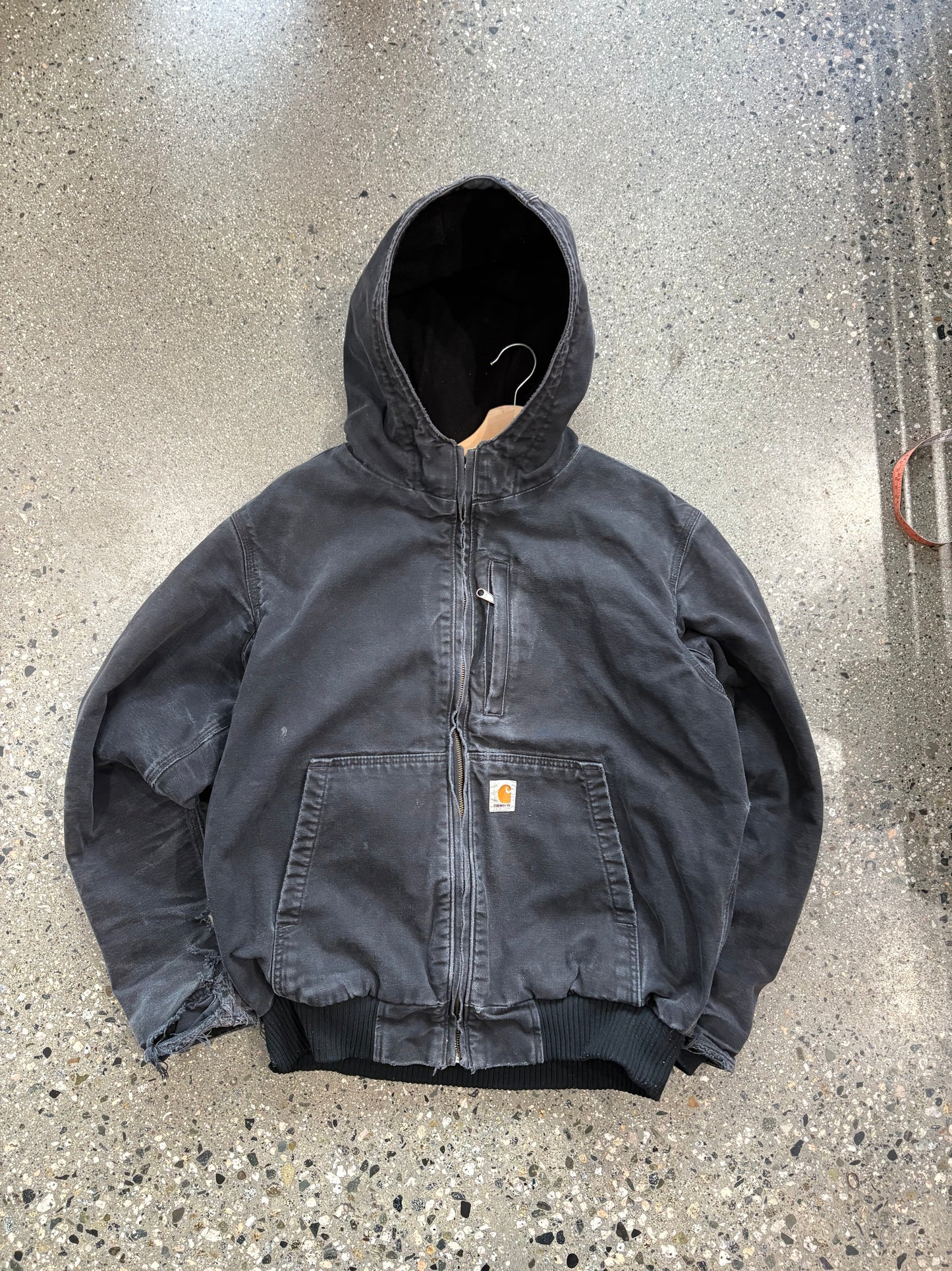 (XL) Black Carhartt Utility Hooded Jkt ( No Zipper Pull)