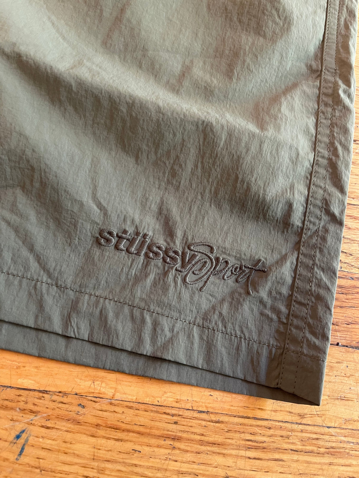 (M) BNWT Stussy Court Short