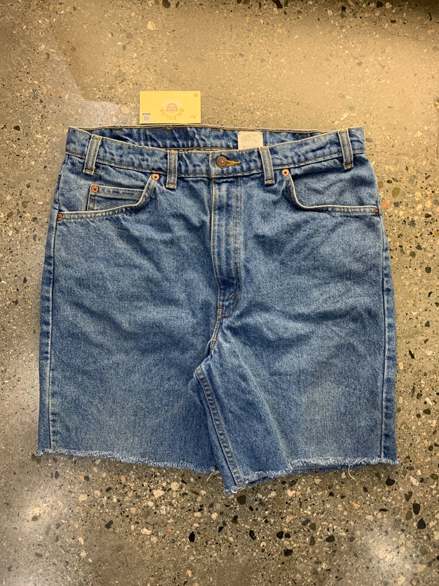 s94 - 36w Levi’s Orange Tabs Cutoffs