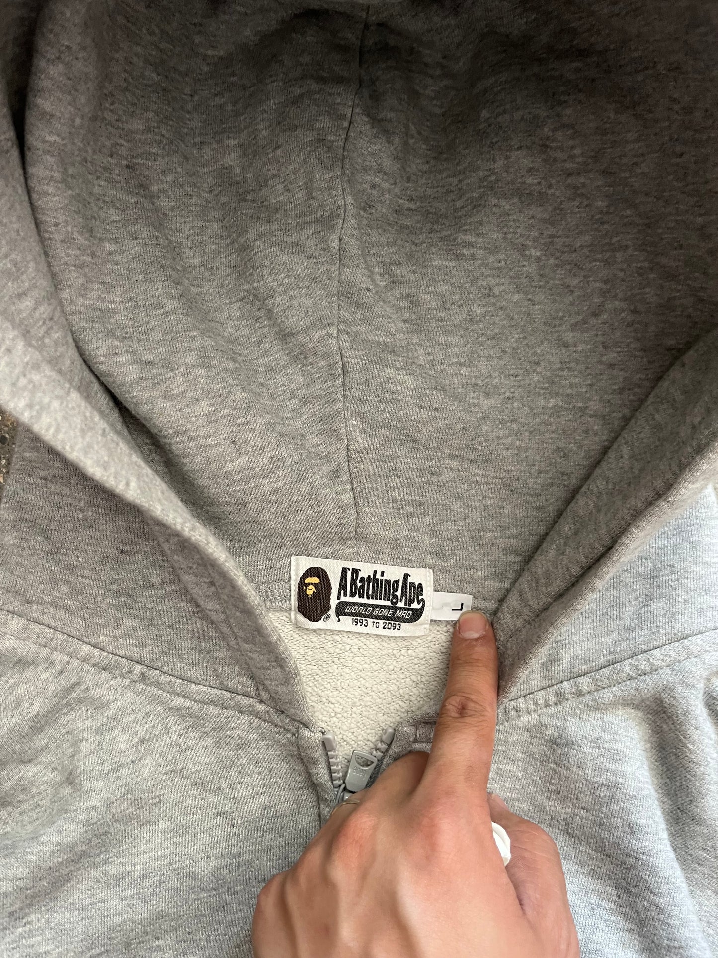 (M) 2000s OG Bape Spell Out zip up